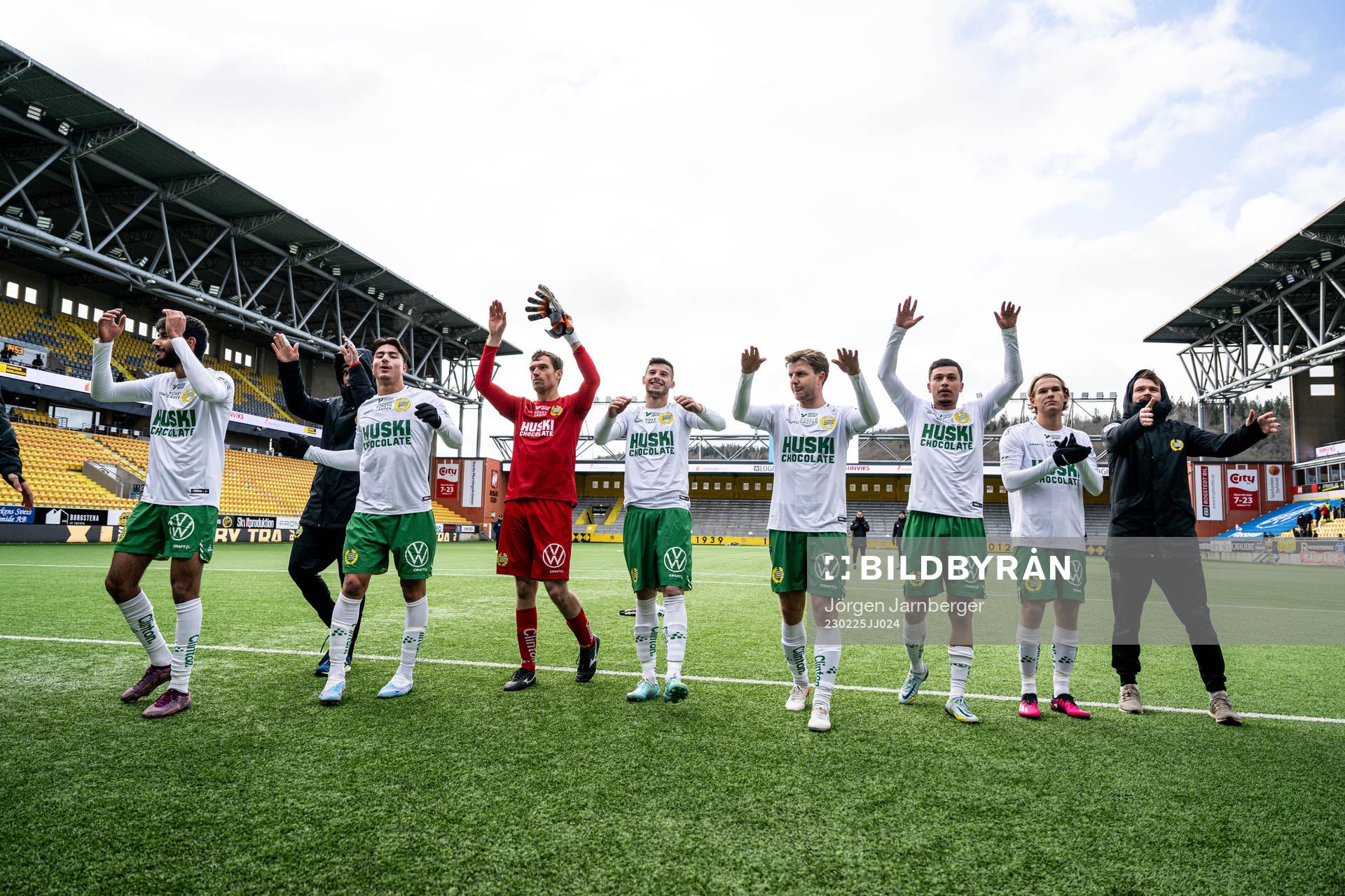 Hammarbys spelare jublar