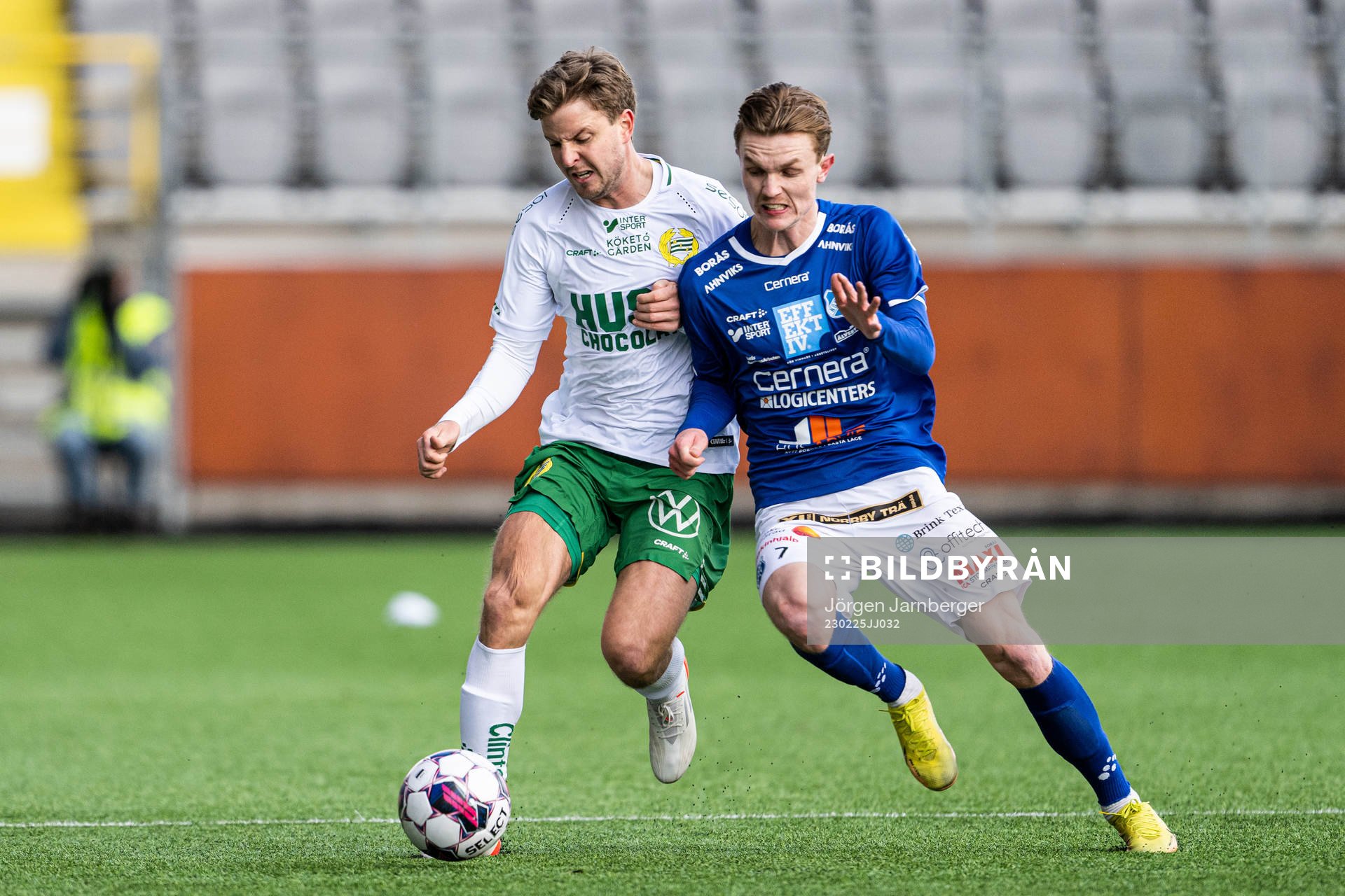Hammarbys Joel Nilsson och Norrbys Julius Johansson