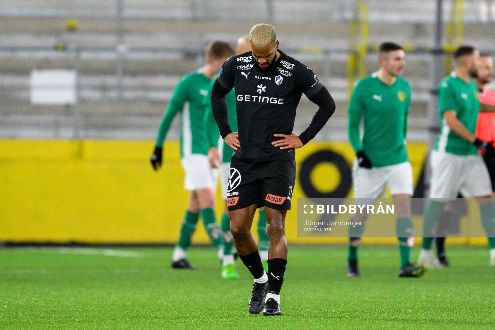 Halmstads Phil Ofosu-Ayeh deppar