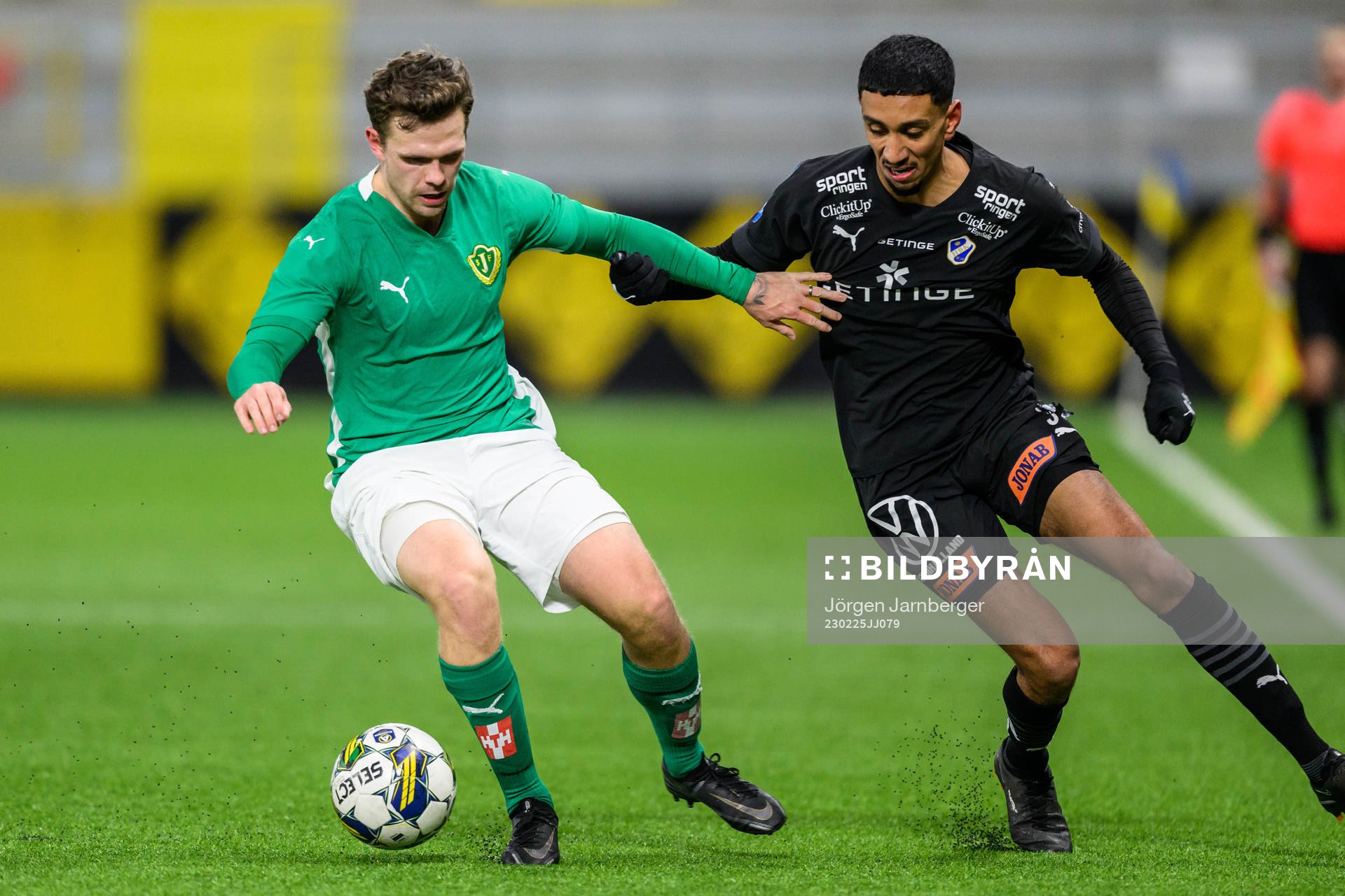 Jönköpings Södras Jesper Manns och Halmstads Amir