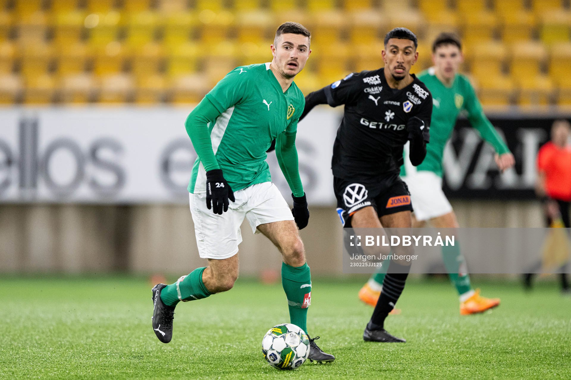 Jönköpings Södras Marko Nikolic under fotbollsmatchen i Svenska Cupen mellan Halmstad och Jönköpings Södra den 25 februari 2023 i Borås.