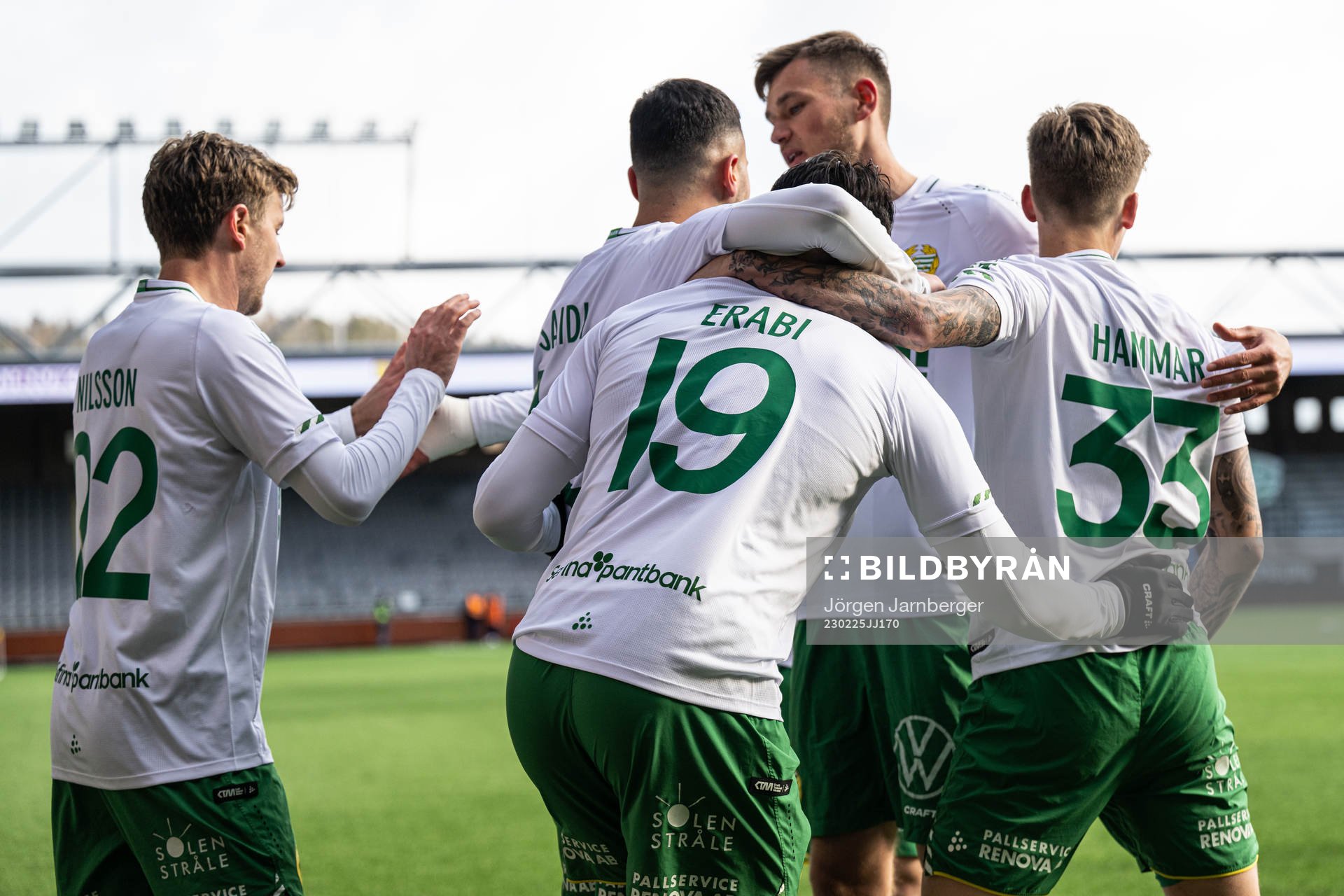Hammarbys spelare jublar