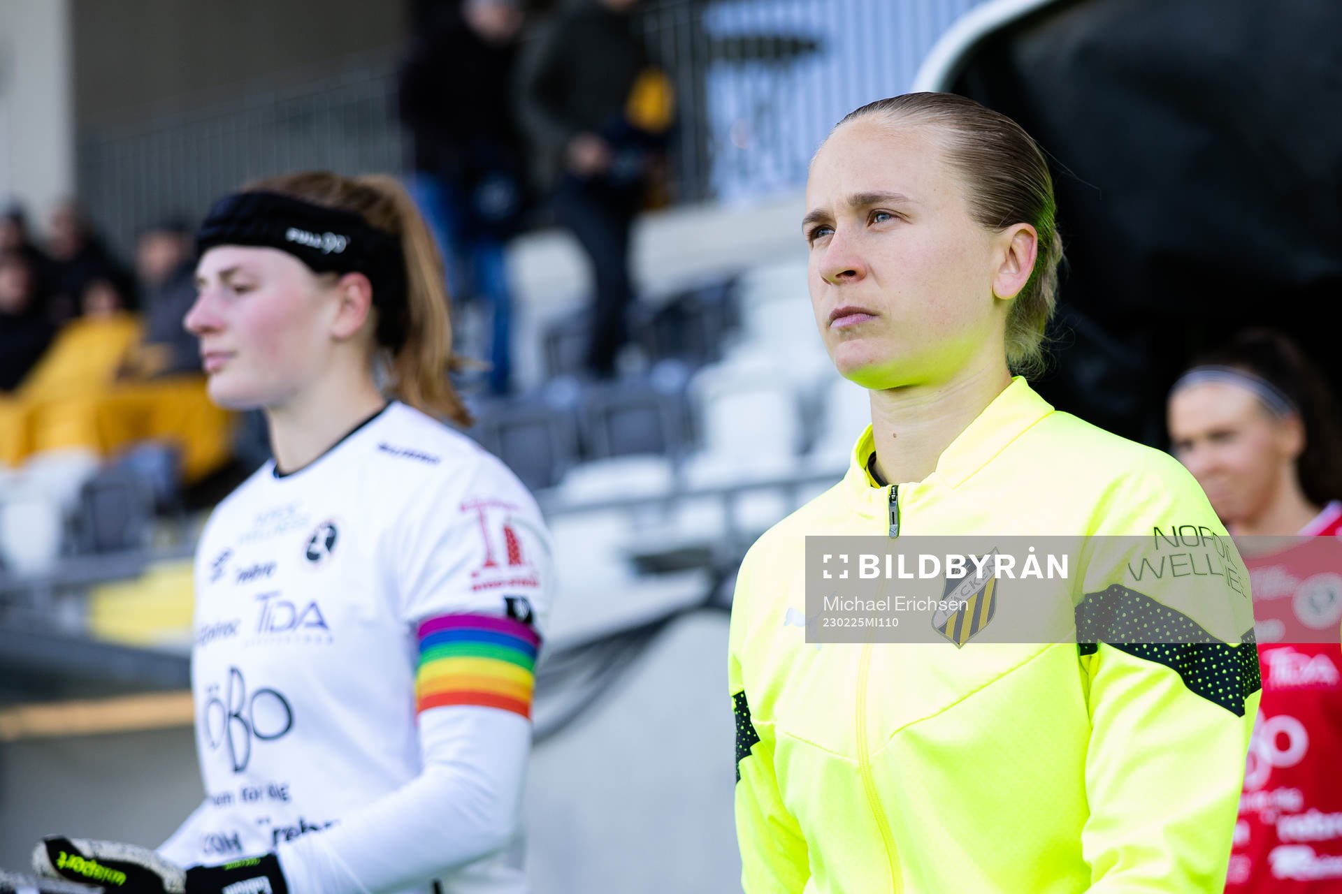 Häckens Filippa Curmark innan fotbollsmatchen i Svenska