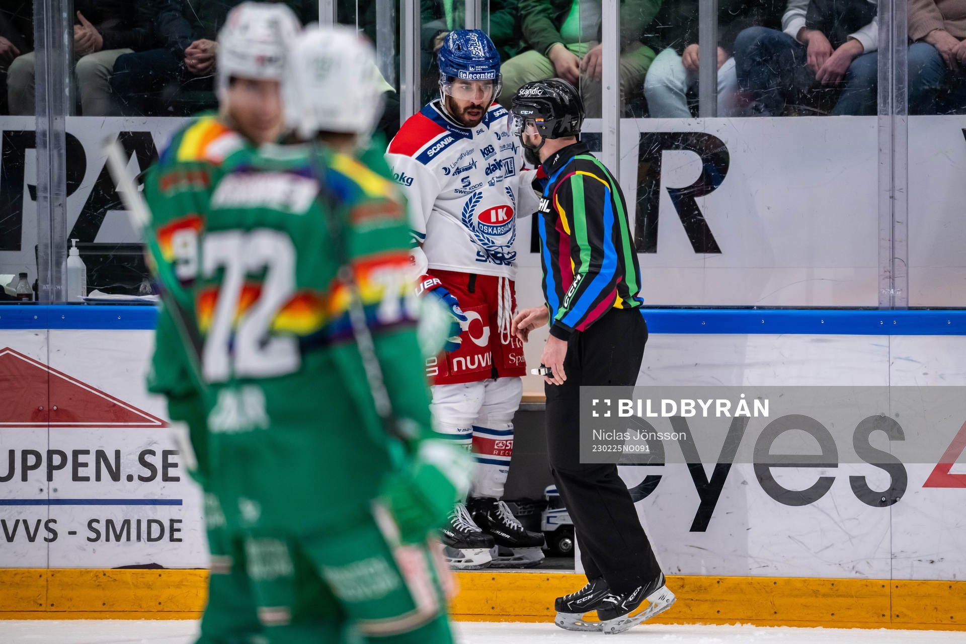 Oskarshamns Jiri Smejkal reagerar på ett domslut