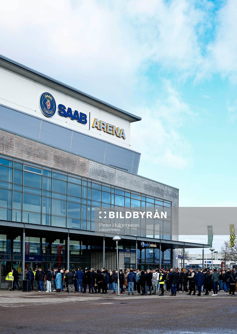 Köer utanför slutsåld SAAB Arena