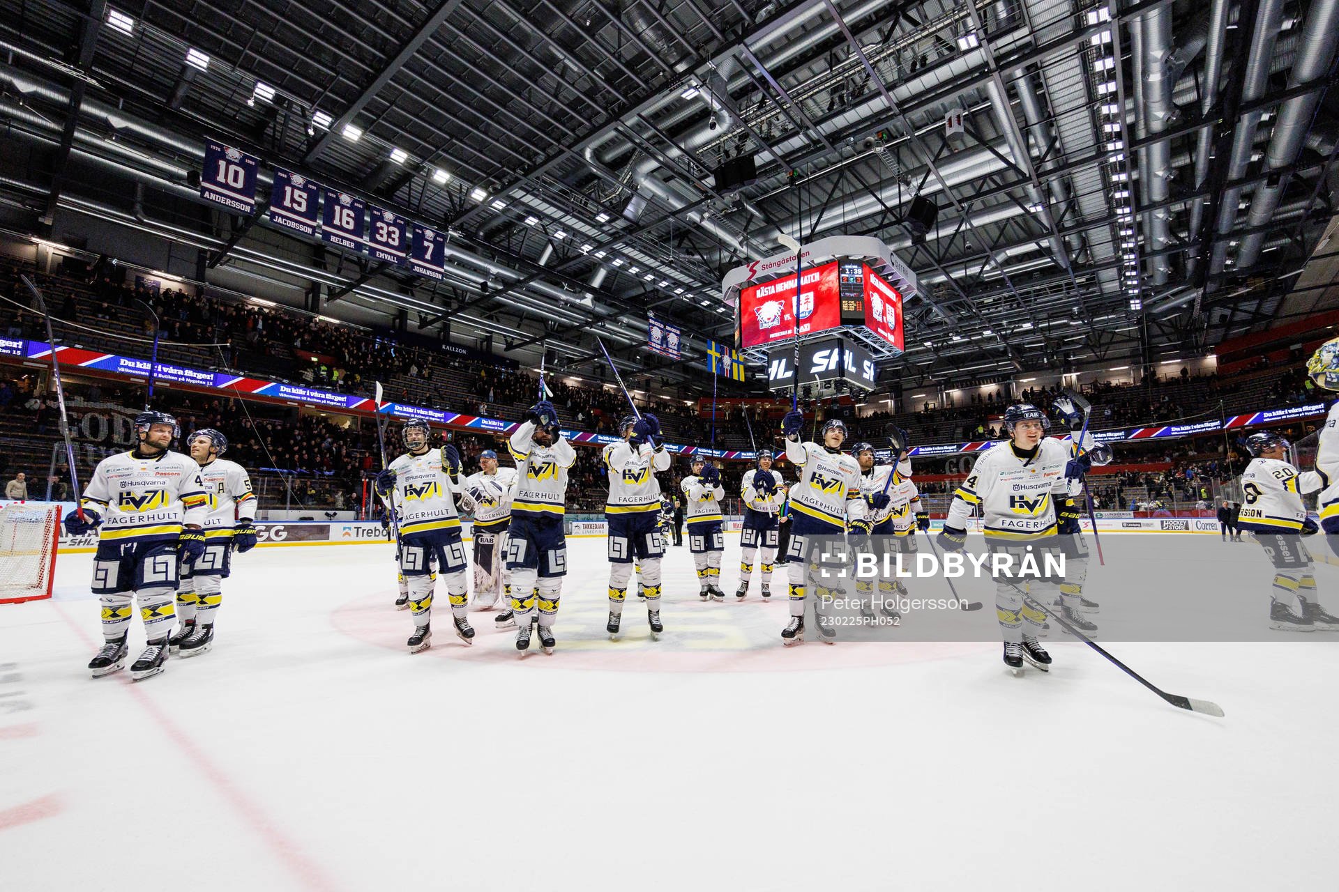 HV71s spelare jublar