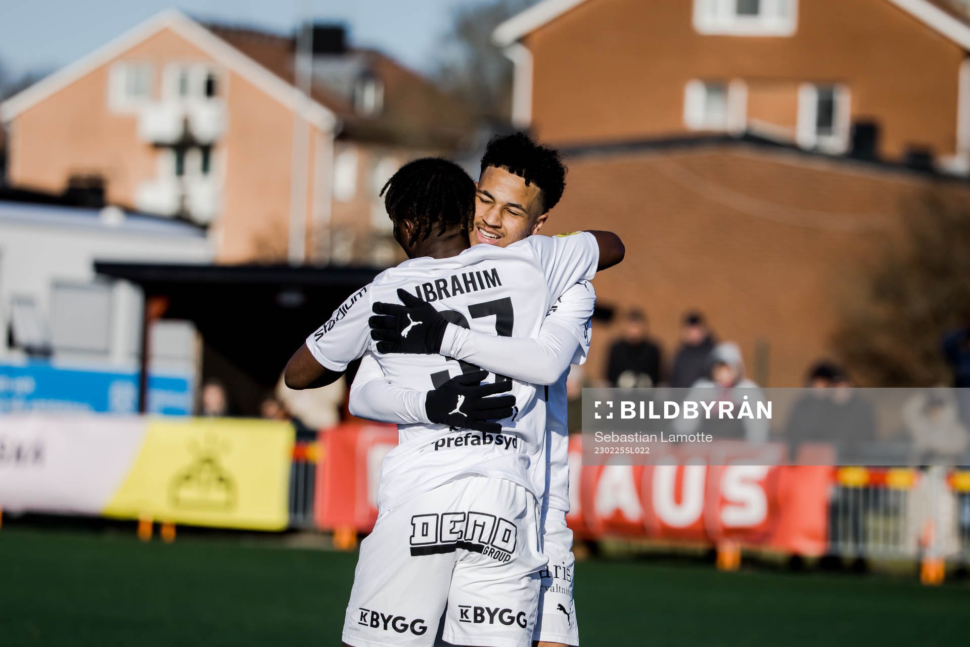 Häckens Ibrahim Sadiq har gjort 0-2 och jublar under fotbollsmatchen i Svenska Cupen mellan Trollhättan och Häcken den 25 februari 2023 i Trollhättan.