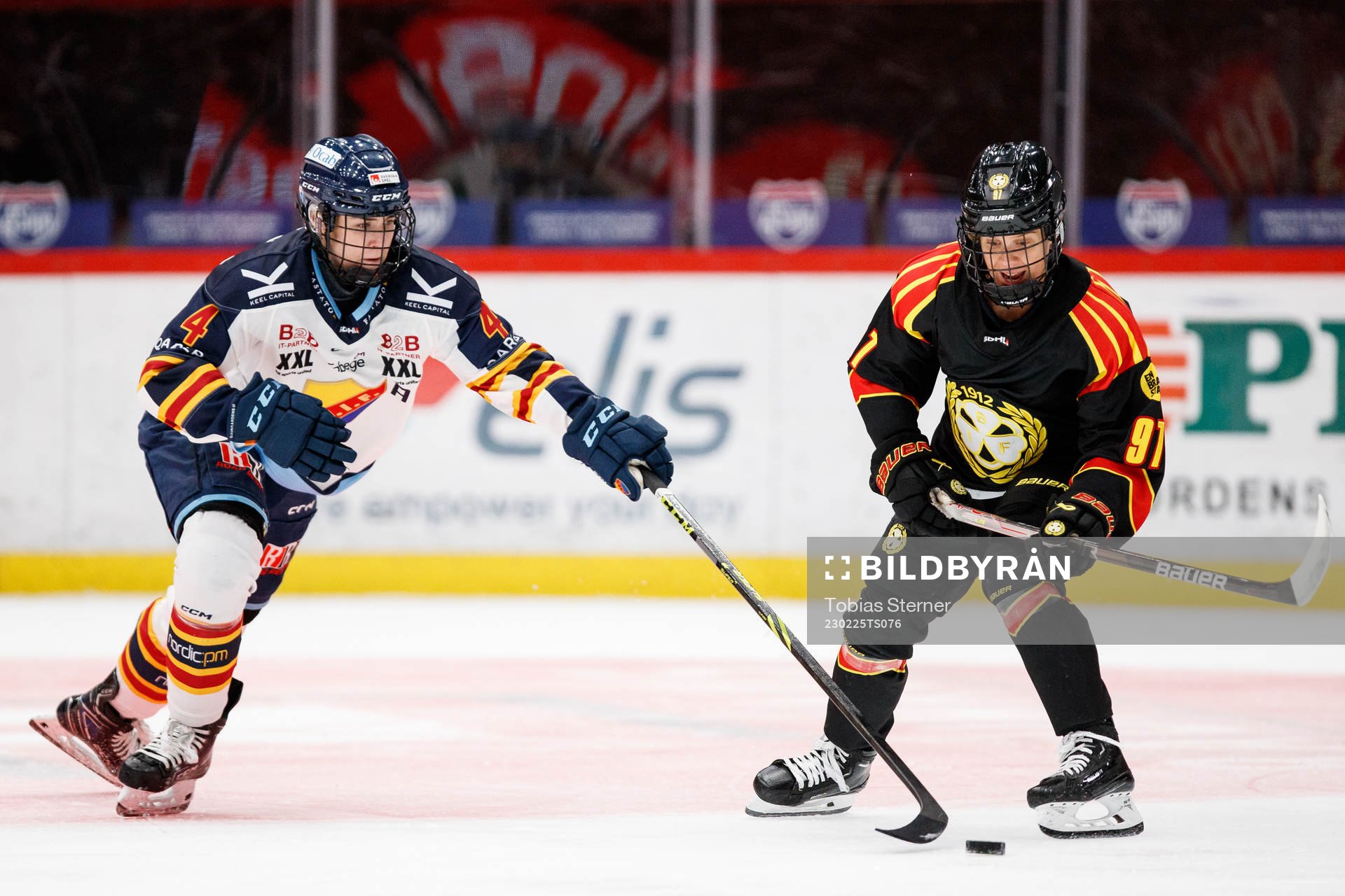 Djurgårdens Wilma Wäng-Germundsson och Brynäs Matilda