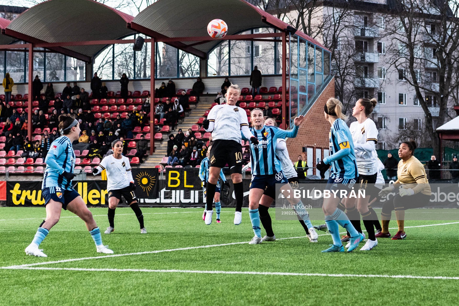 Djurgårdens Hayley Dowd, AIKs Lawlaw Nazeri, Matilda