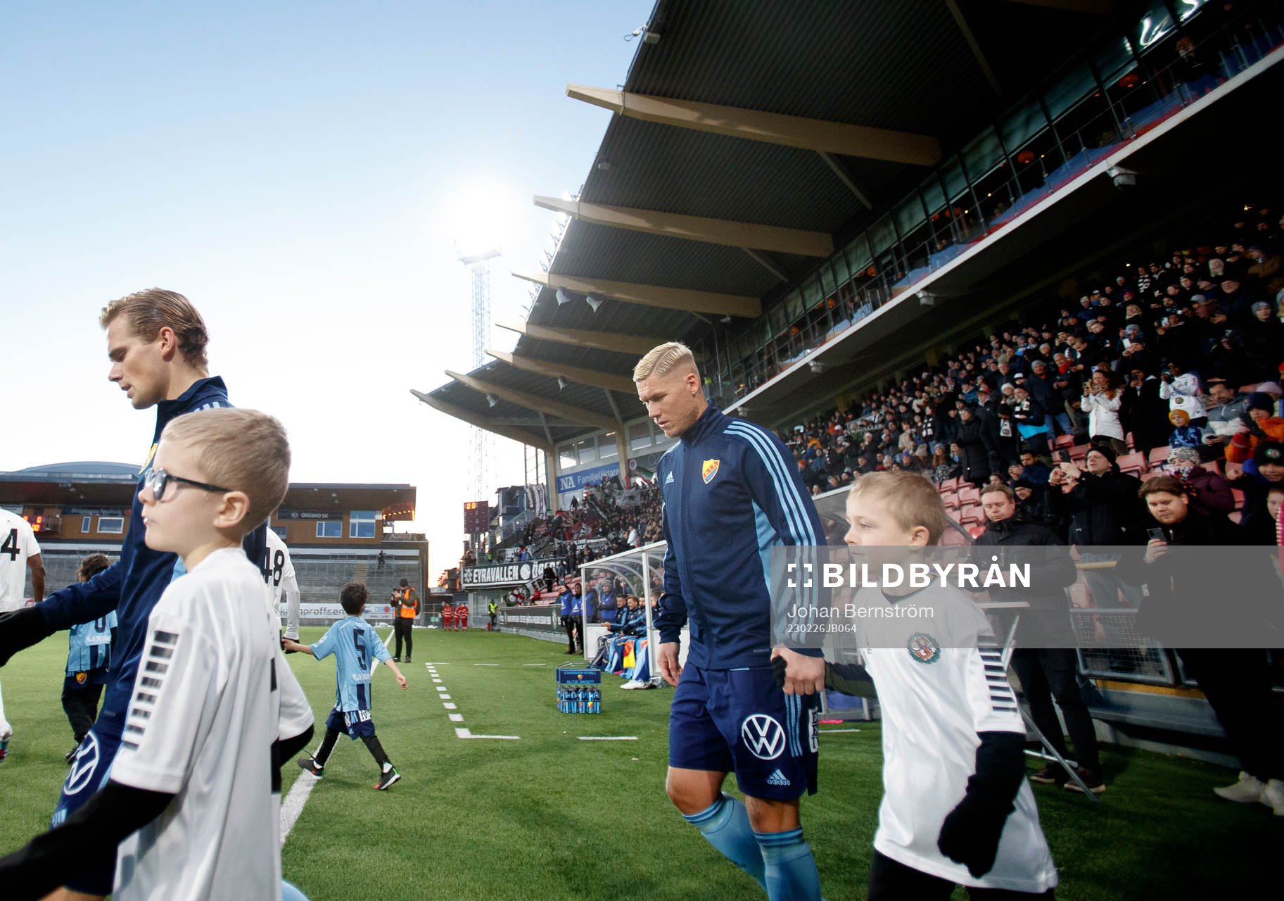Djurgårdens Victor Edvardsen på väg in till
