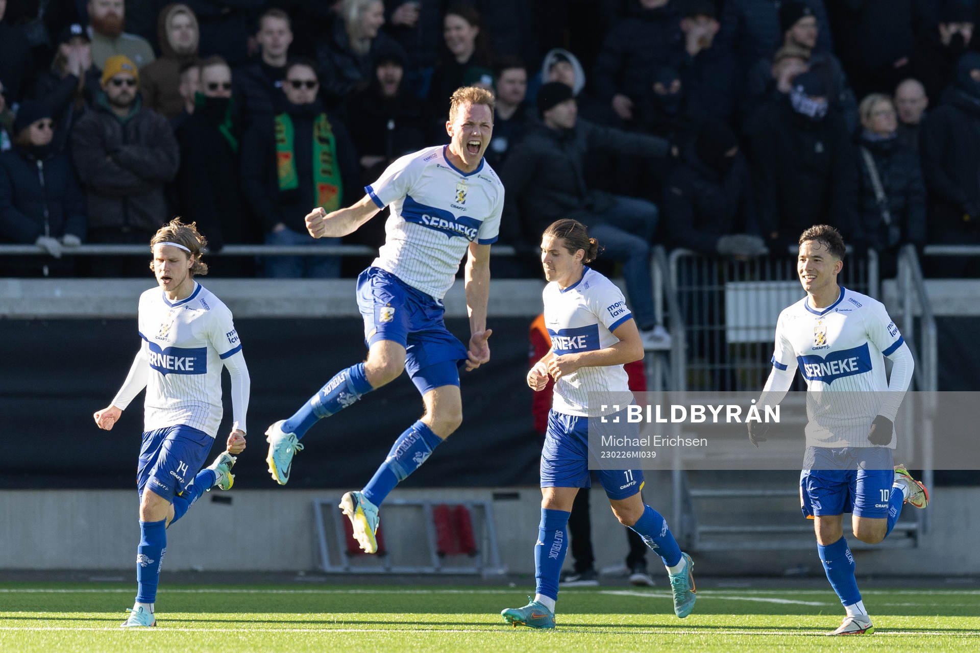 IFK Göteborgs Adam Carlén jublar