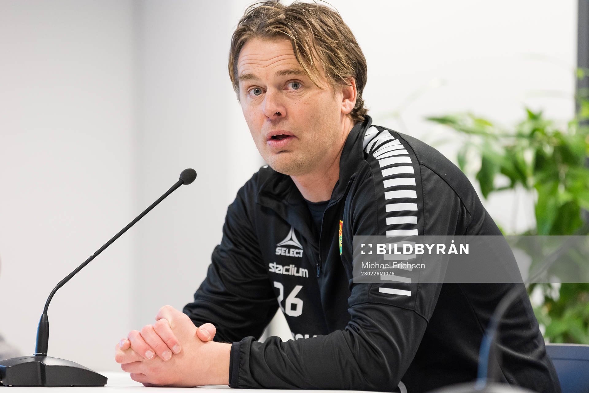 GAIS huvudtränare Fredrik Holmberg på presskonferensen