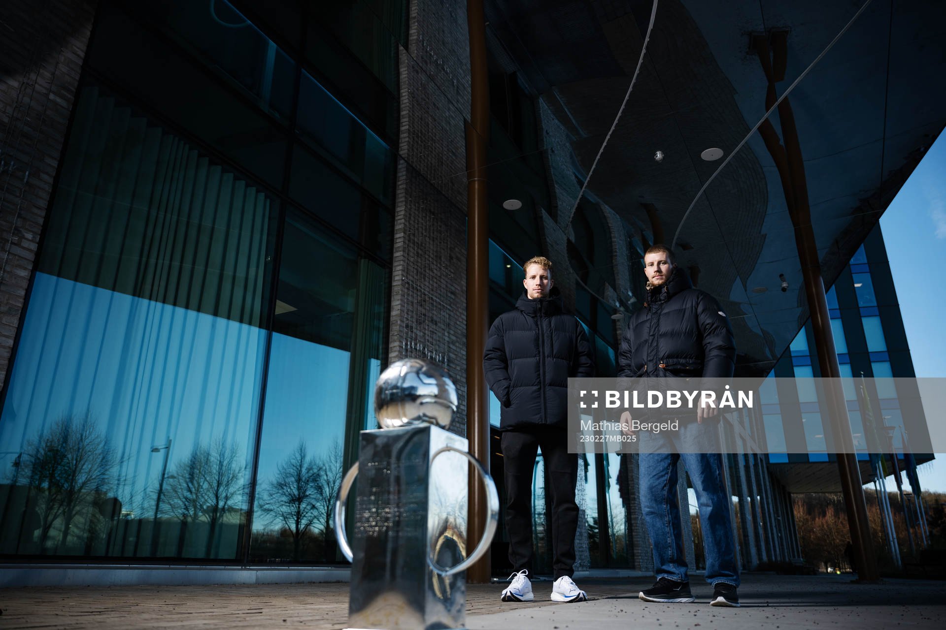 Samuel Gustafson och Simon Gustafson med Lennart Johanssons