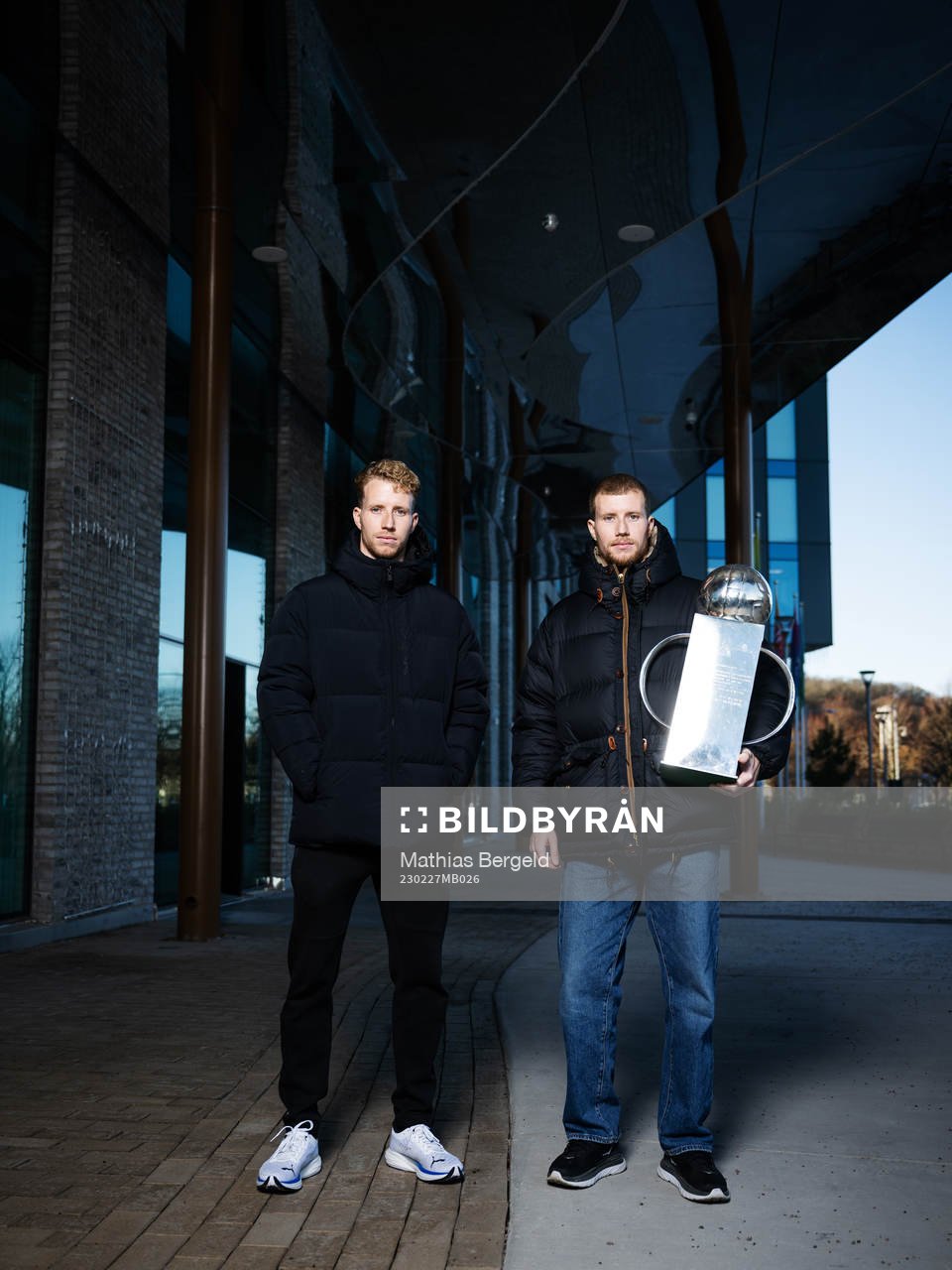 Samuel Gustafson och Simon Gustafson med Lennart Johanssons