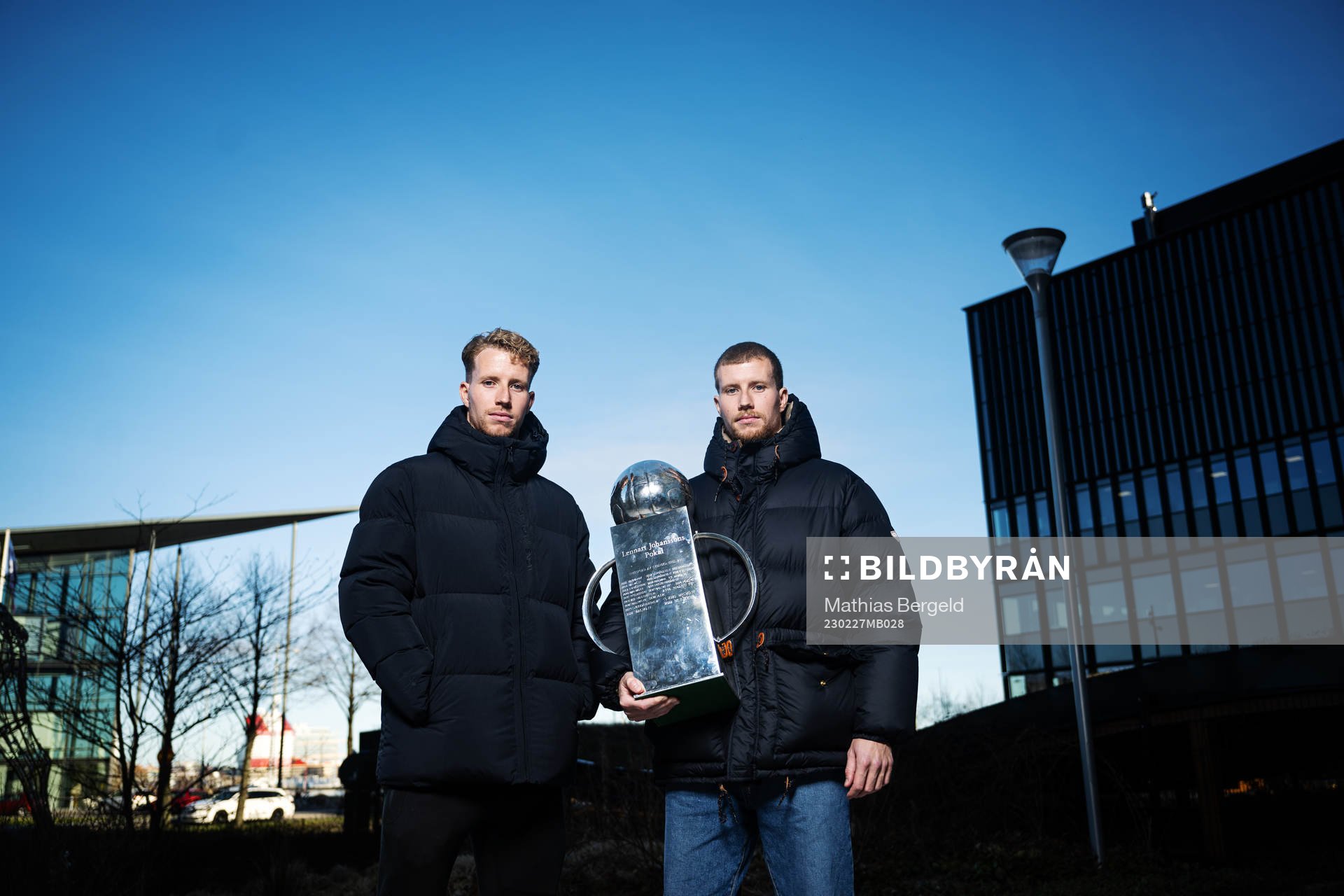 Samuel Gustafson och Simon Gustafson med Lennart Johanssons