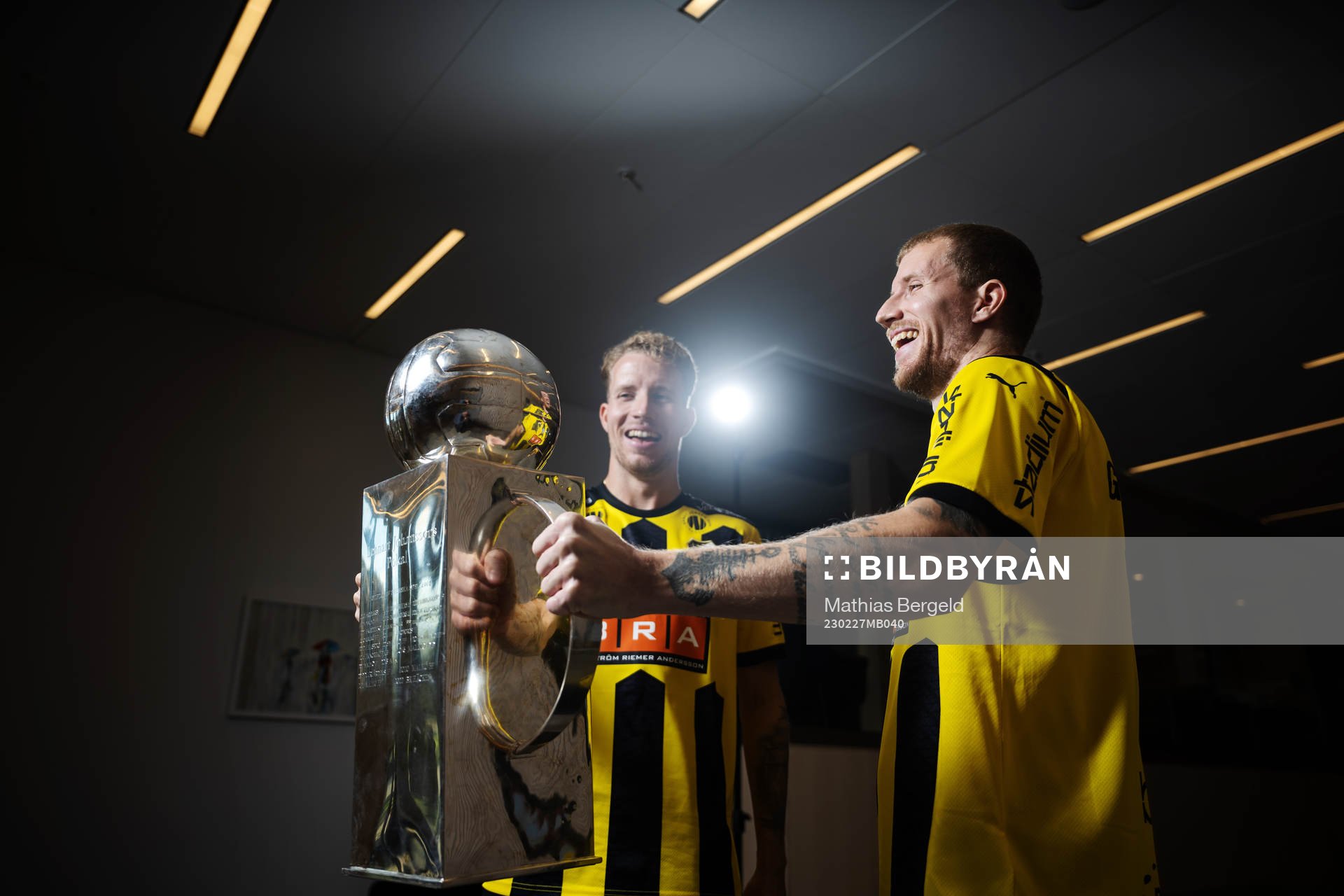 Samuel Gustafson och Simon Gustafson med Lennart Johanssons