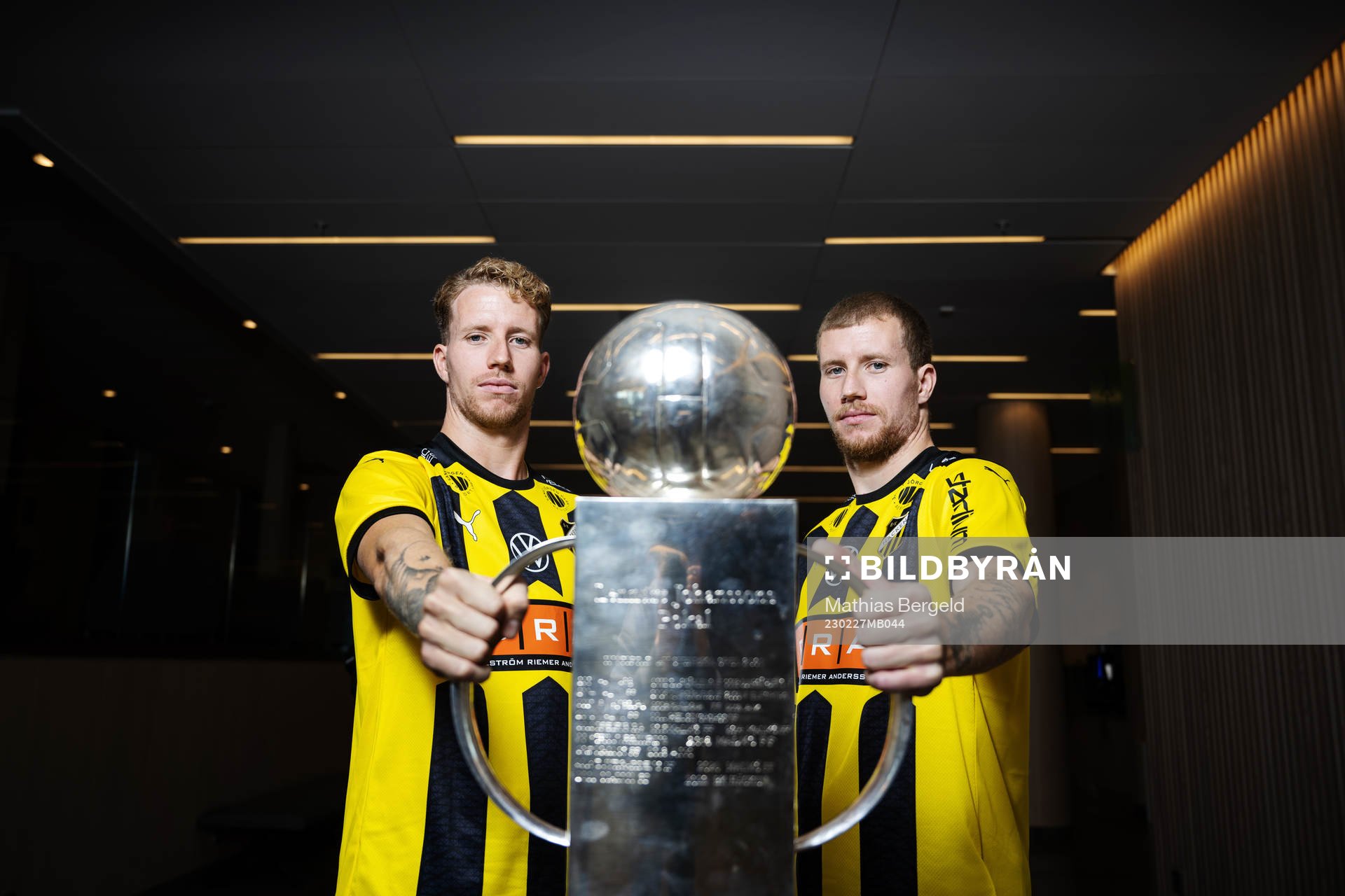 Samuel Gustafson och Simon Gustafson med Lennart Johanssons