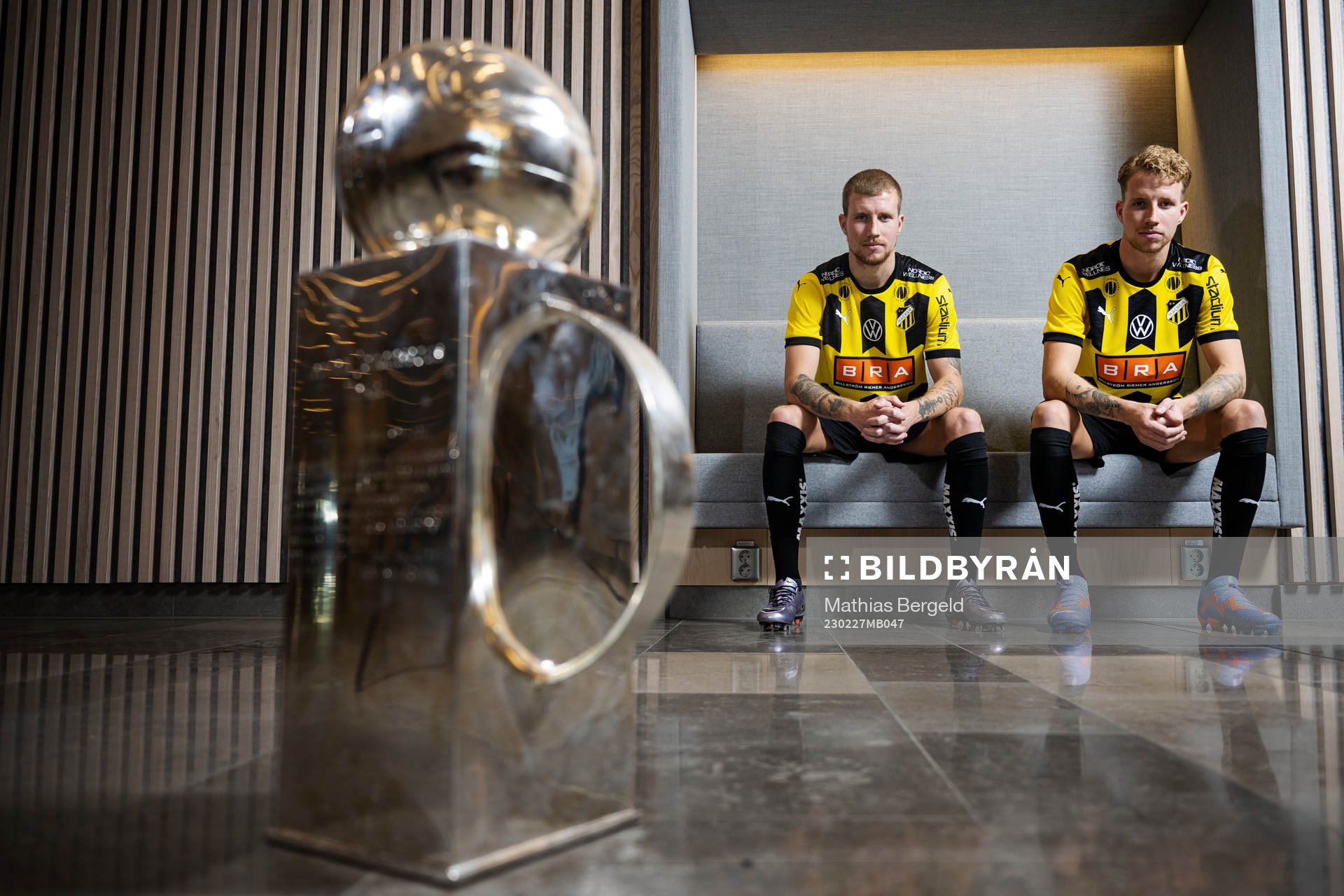 Simon Gustafson och Samuel Gustafson med Lennart Johanssons