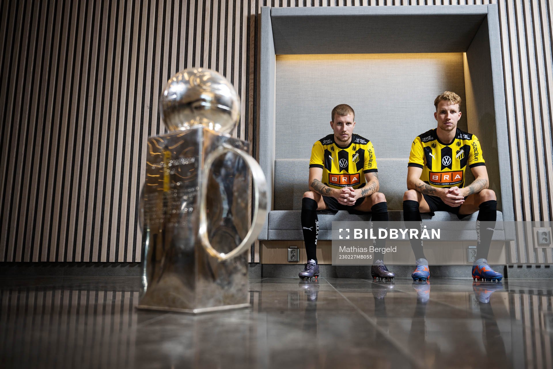 Simon Gustafson och Samuel Gustafson med Lennart Johanssons