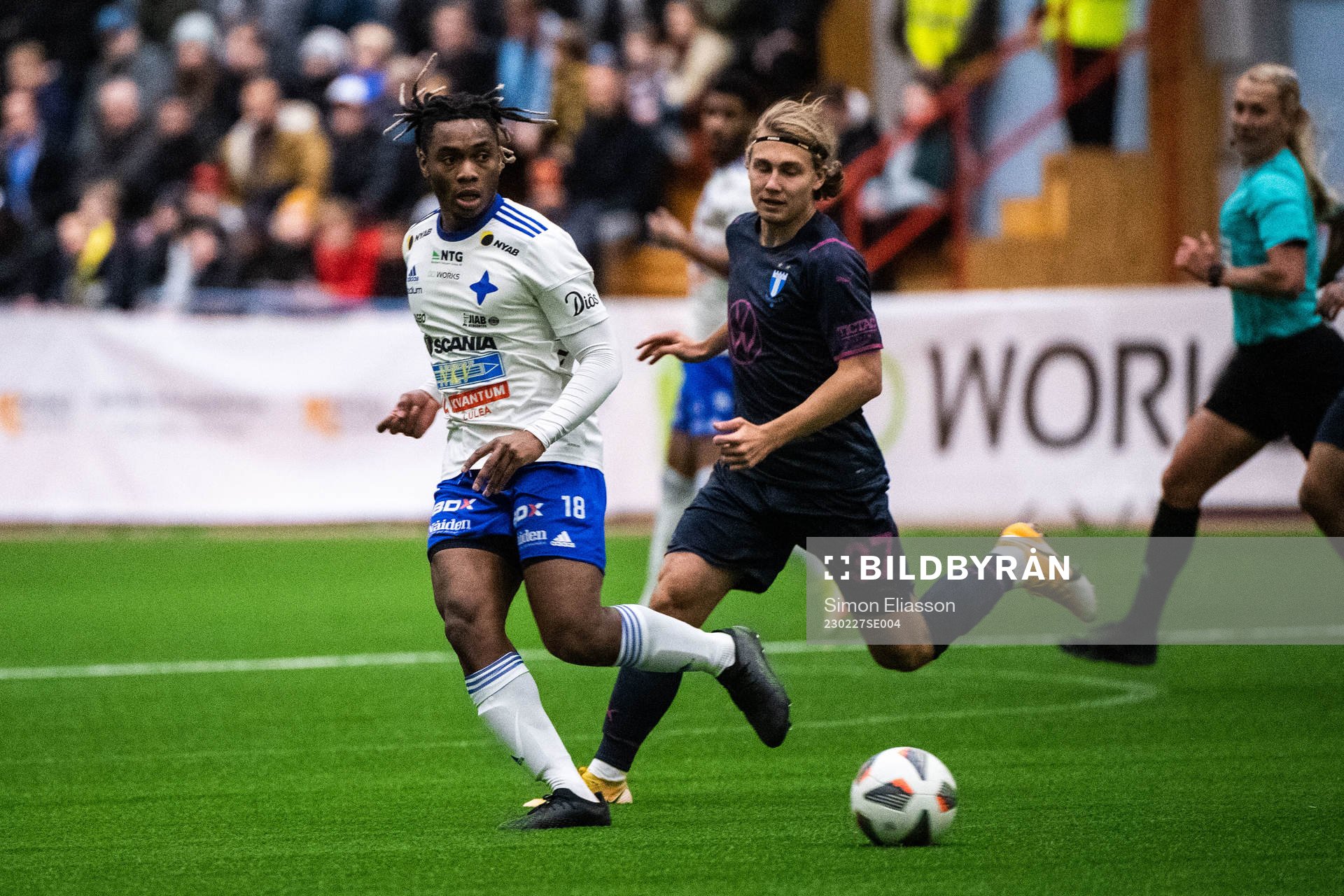 IFK Luleås Teddy Johnson och Malmö FFs Sebastian Nanasi
