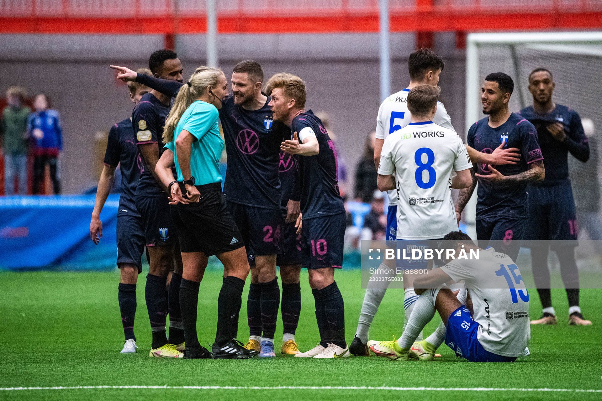 Malmö FFs Lasse Nielsen och Anders Christiansen reagerar