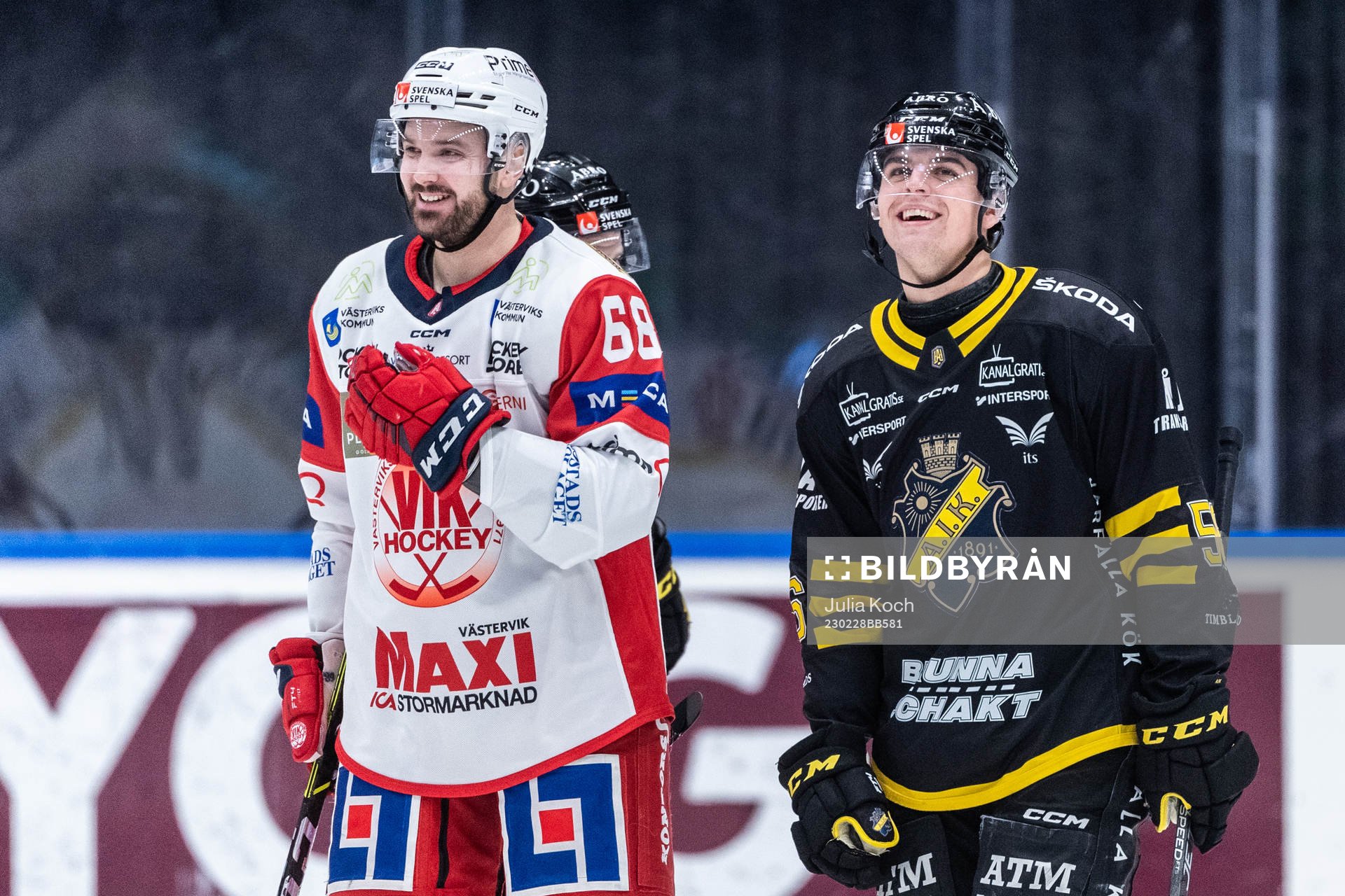 Västerviks Joakim Hagelin och AIKs Albert Lyckåsen