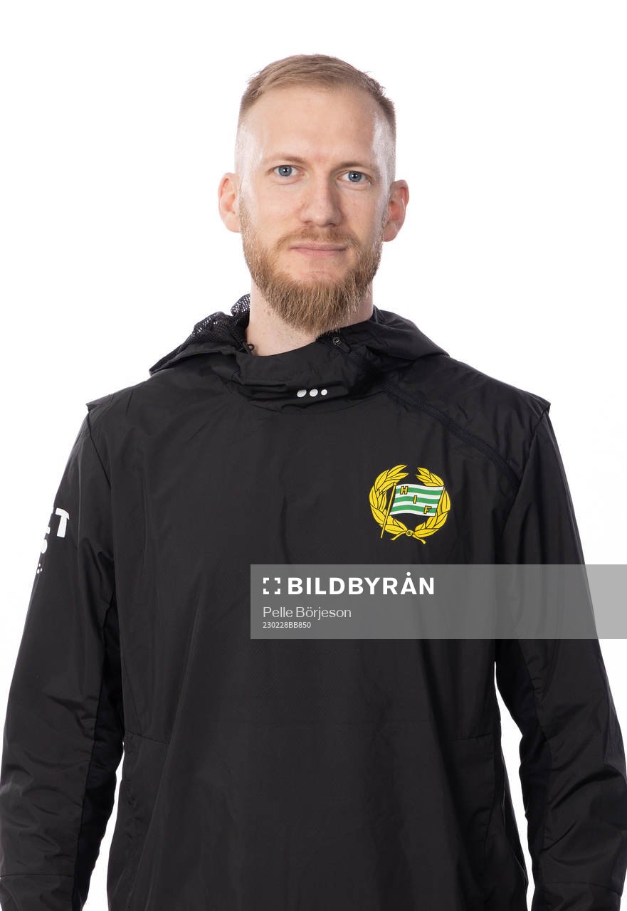 Hammarbys Naprapat, Ludvig Axelsson poserar för ett porträtt den 28 februari 2023 i Stockholm.
