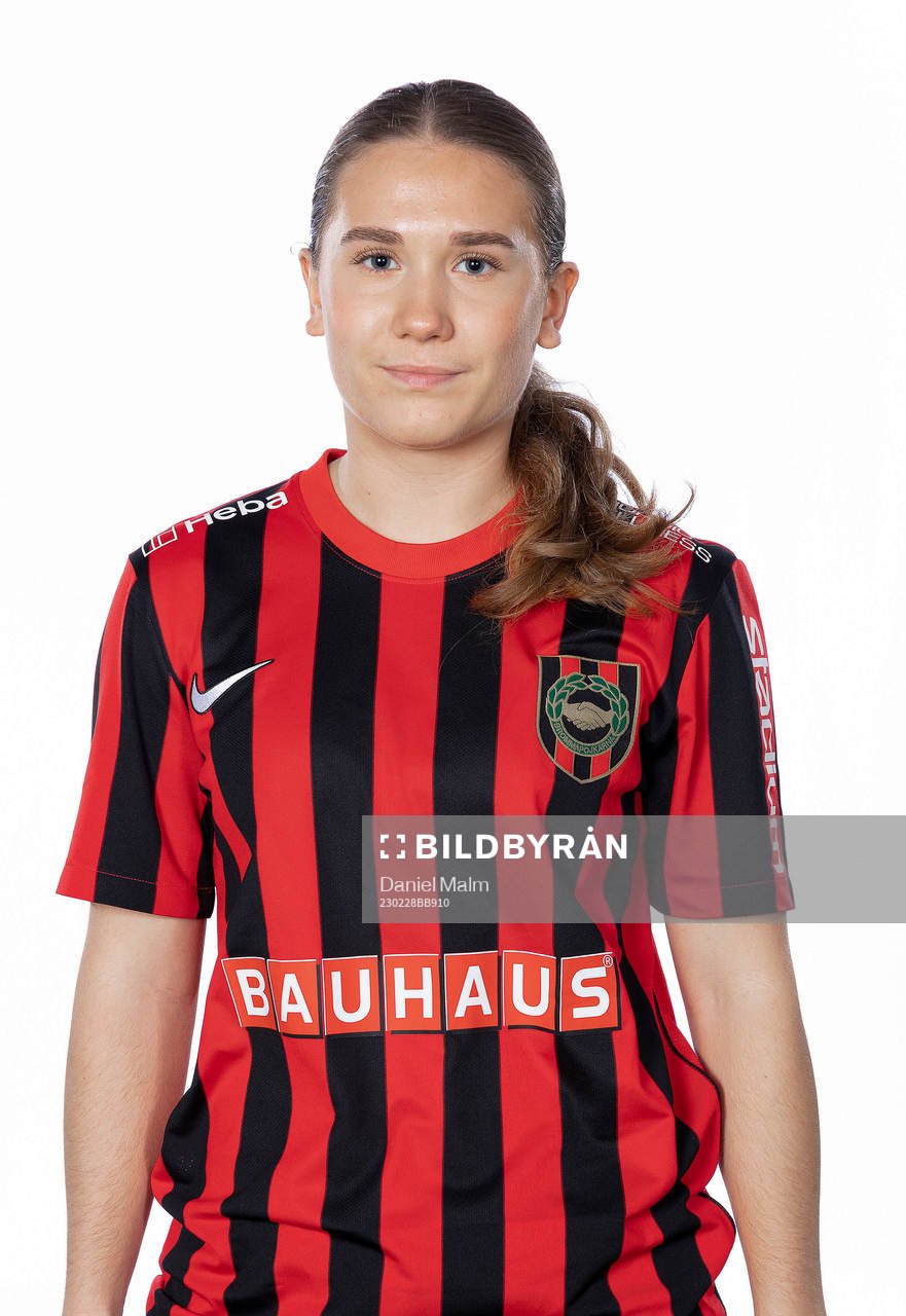 Brommapojkarnas Ebba Hjalmarsson poserar för ett porträtt den 28 februari 2023 i Stockholm.