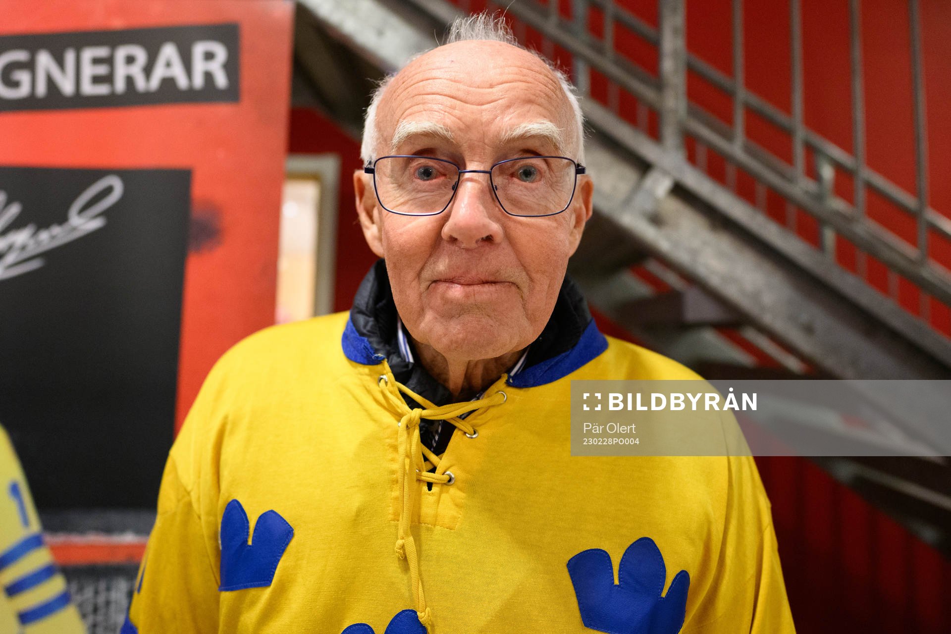 Leif ”Honken” Holmqvist signerar sin nya bok
