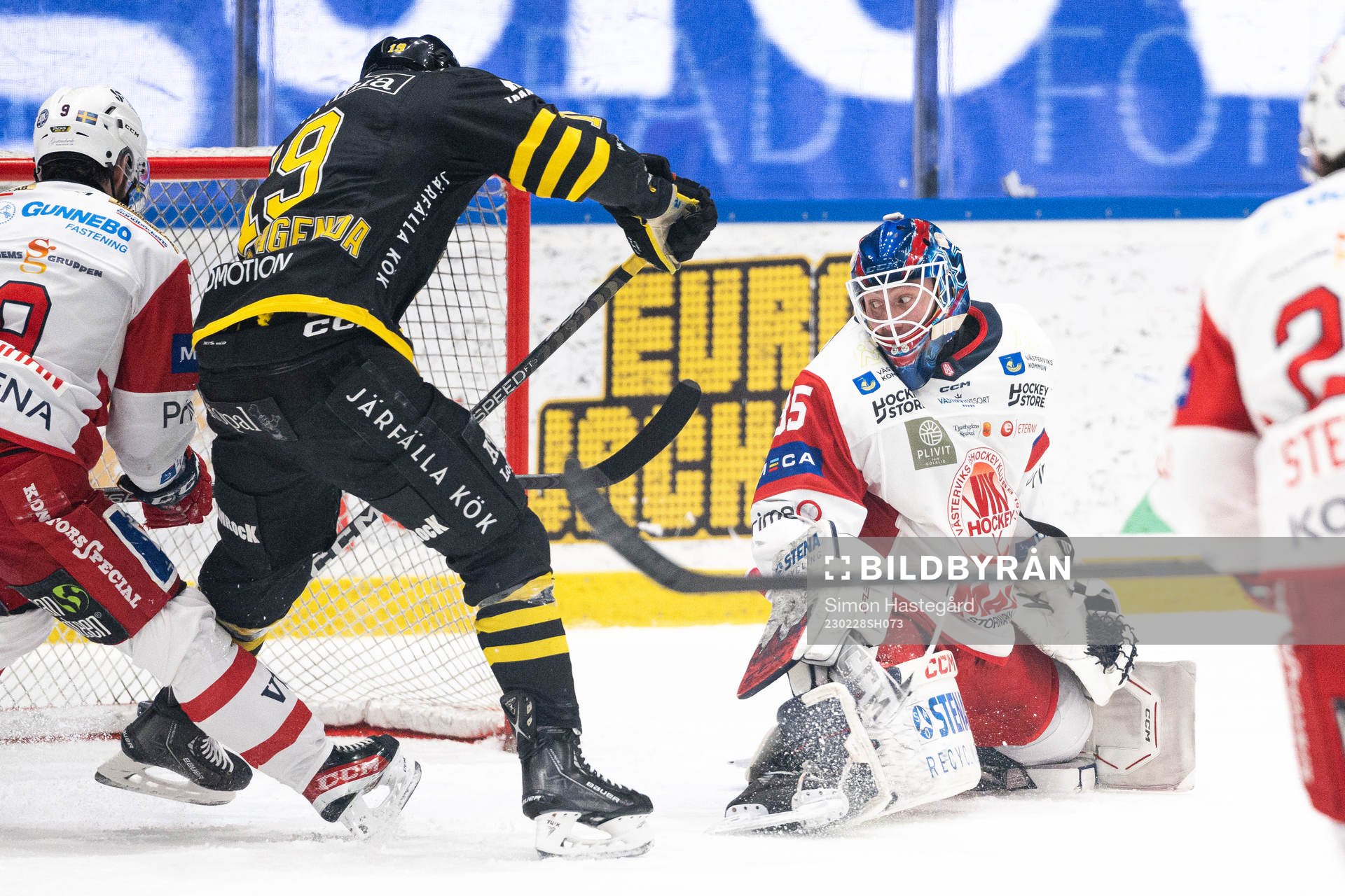 AIKs Daniel Muzito-Bagenda gör 1-0 bakom Västerviks