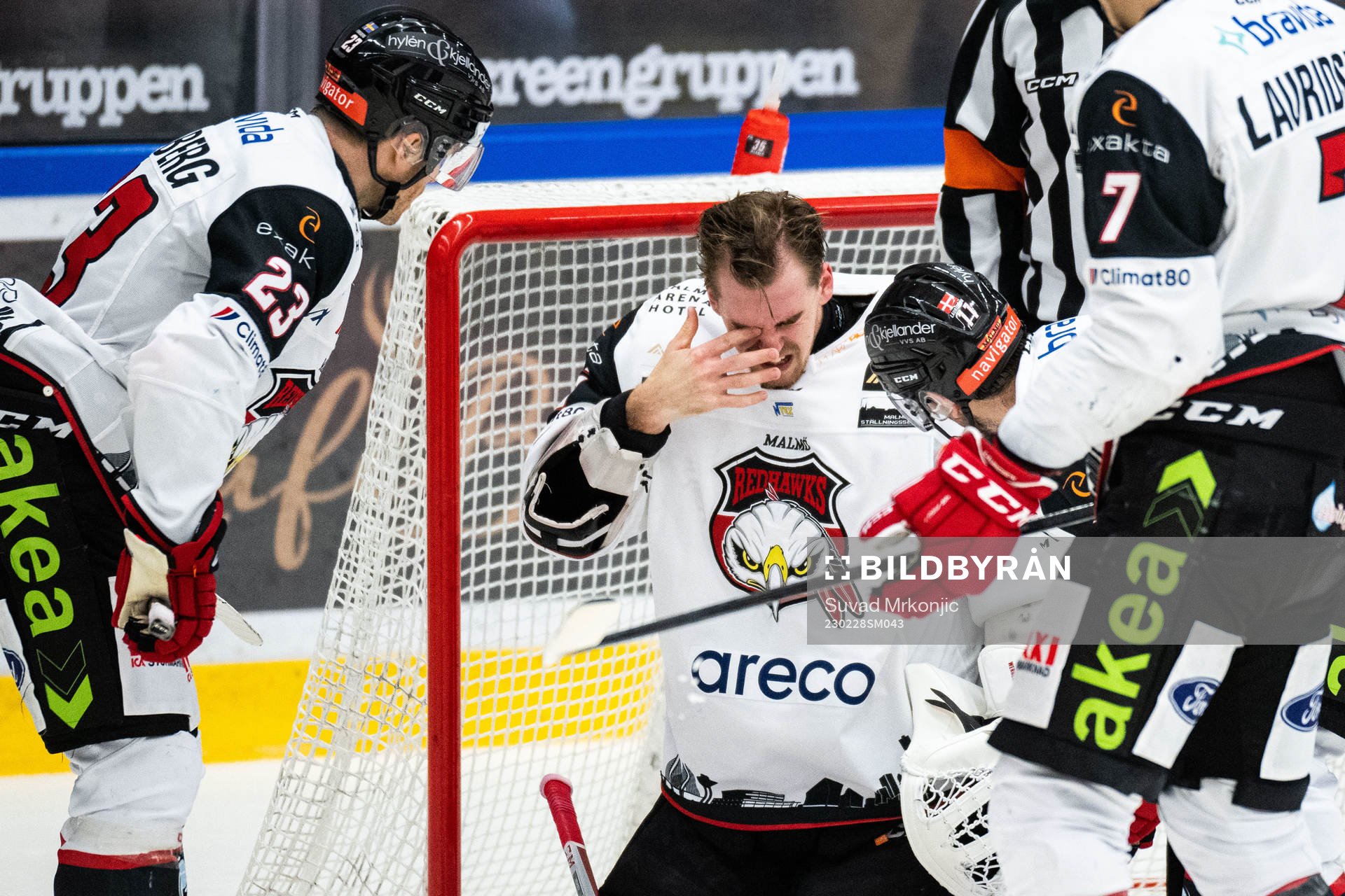 Malmö Redhawks målvakt Adam Werner har ont