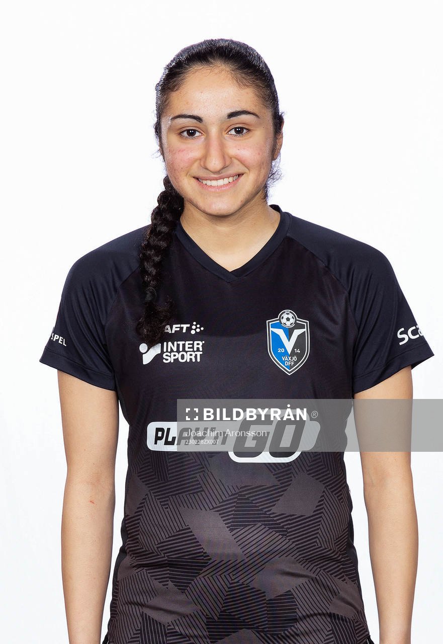Växjös Nesrin Akgün poserar för ett porträtt den 28 februari 2023 i Växjö.