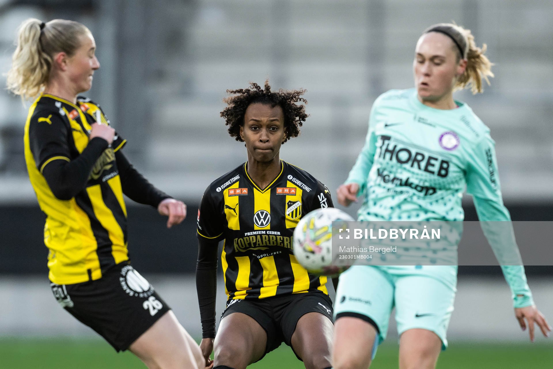 Häckens Alexandra Larsson och Hanna Lofthammar mot Jitex