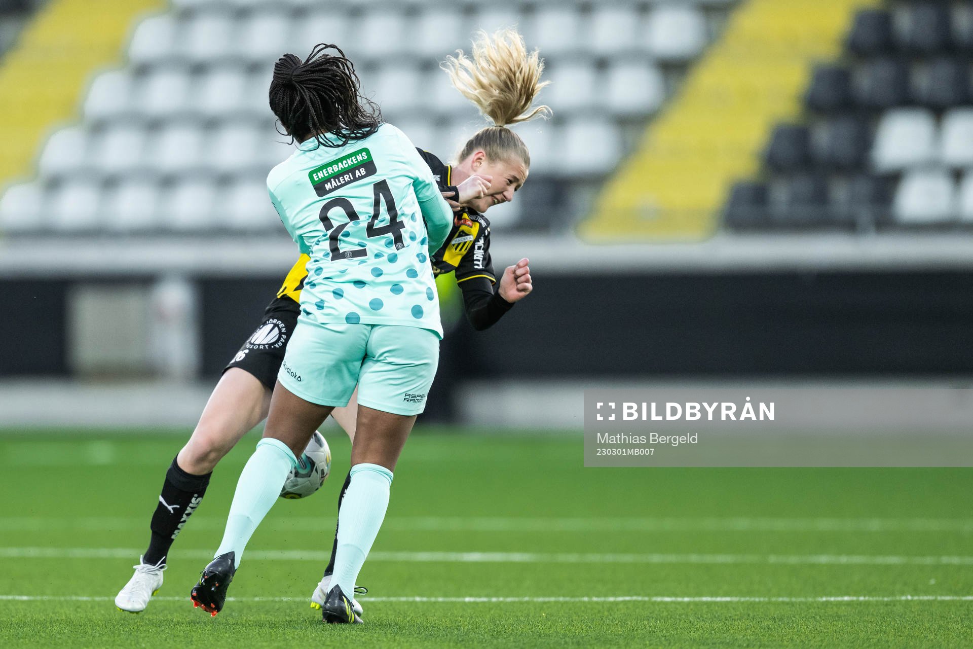 Jitex Amanda Ebbesson och Häckens Alexandra Larsson