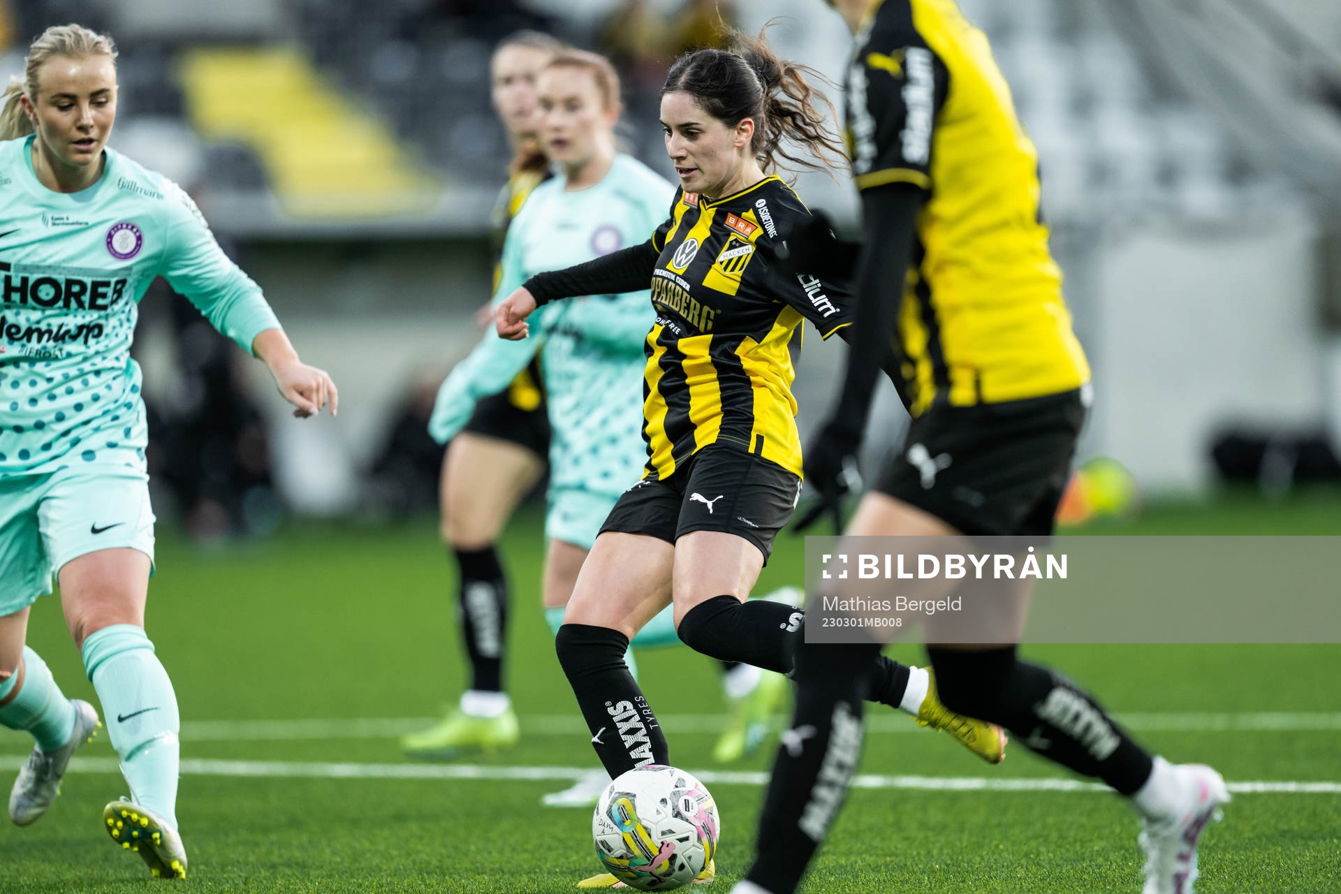 Häckens Clarissa Larisey gör 1-0