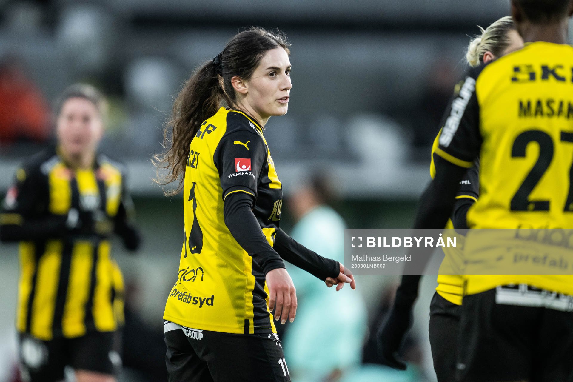 Häckens Clarissa Larisey jublar