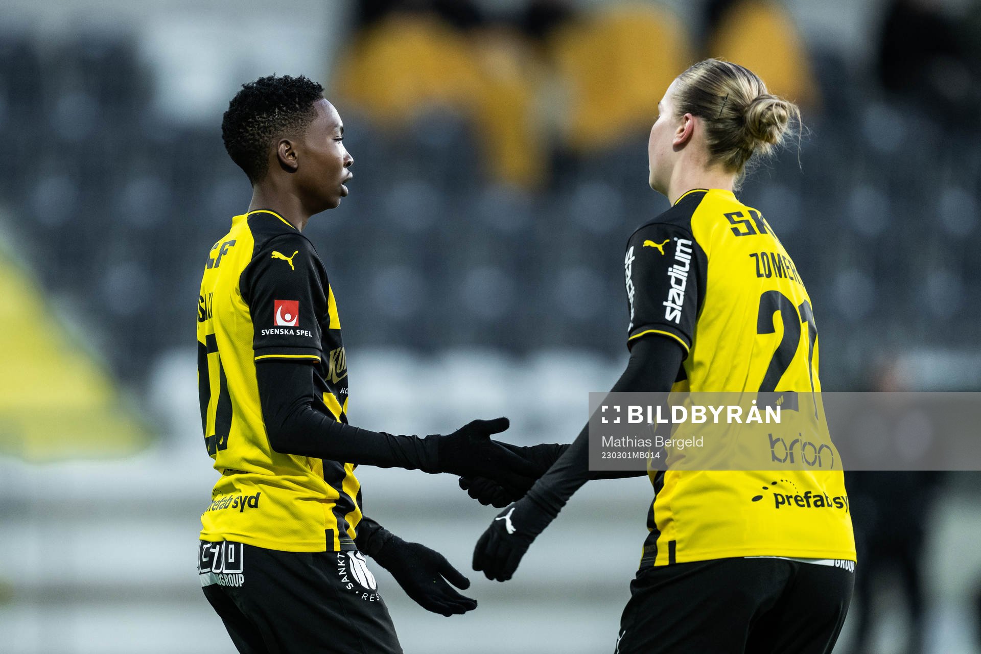 Häckens Aisha Masaka jublar