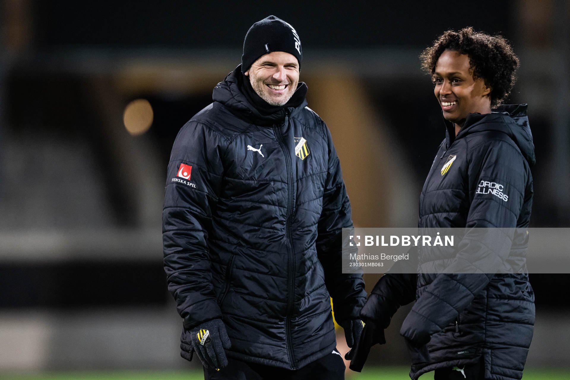 Häckens tränare Robert Vilahamn och Hanna Lofthammar