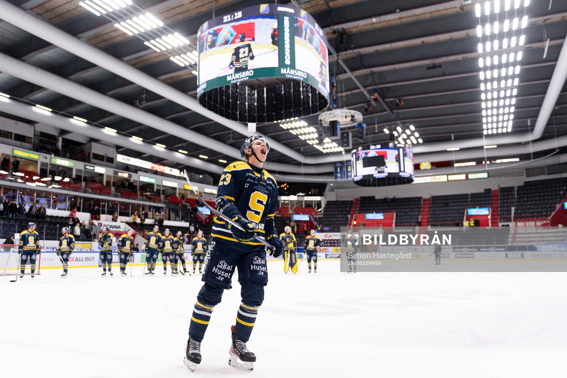 Södertäljes Albert Sjöberg jublar