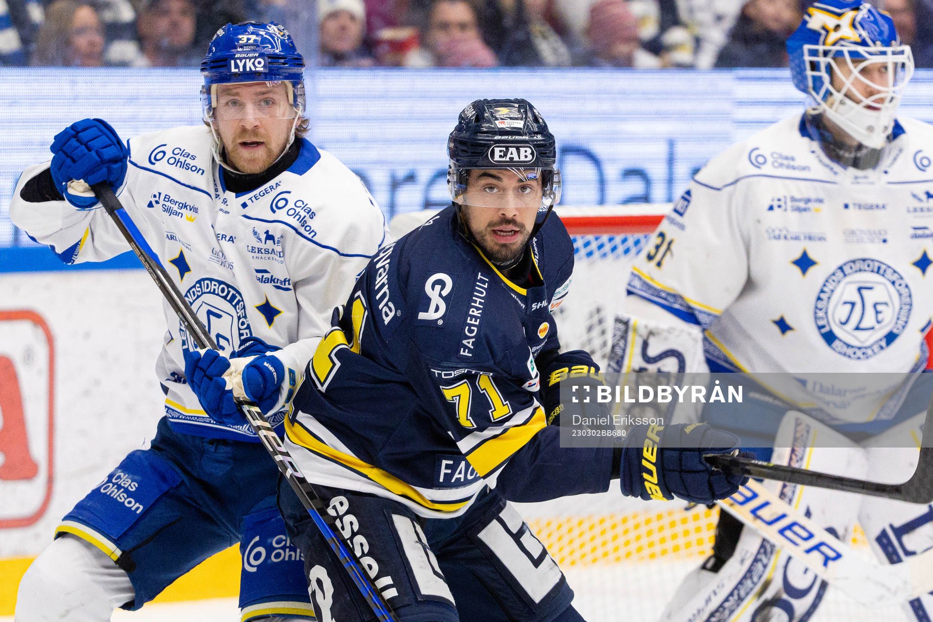 Leksands Anton Lindholm och HV71s Tyler Vesel