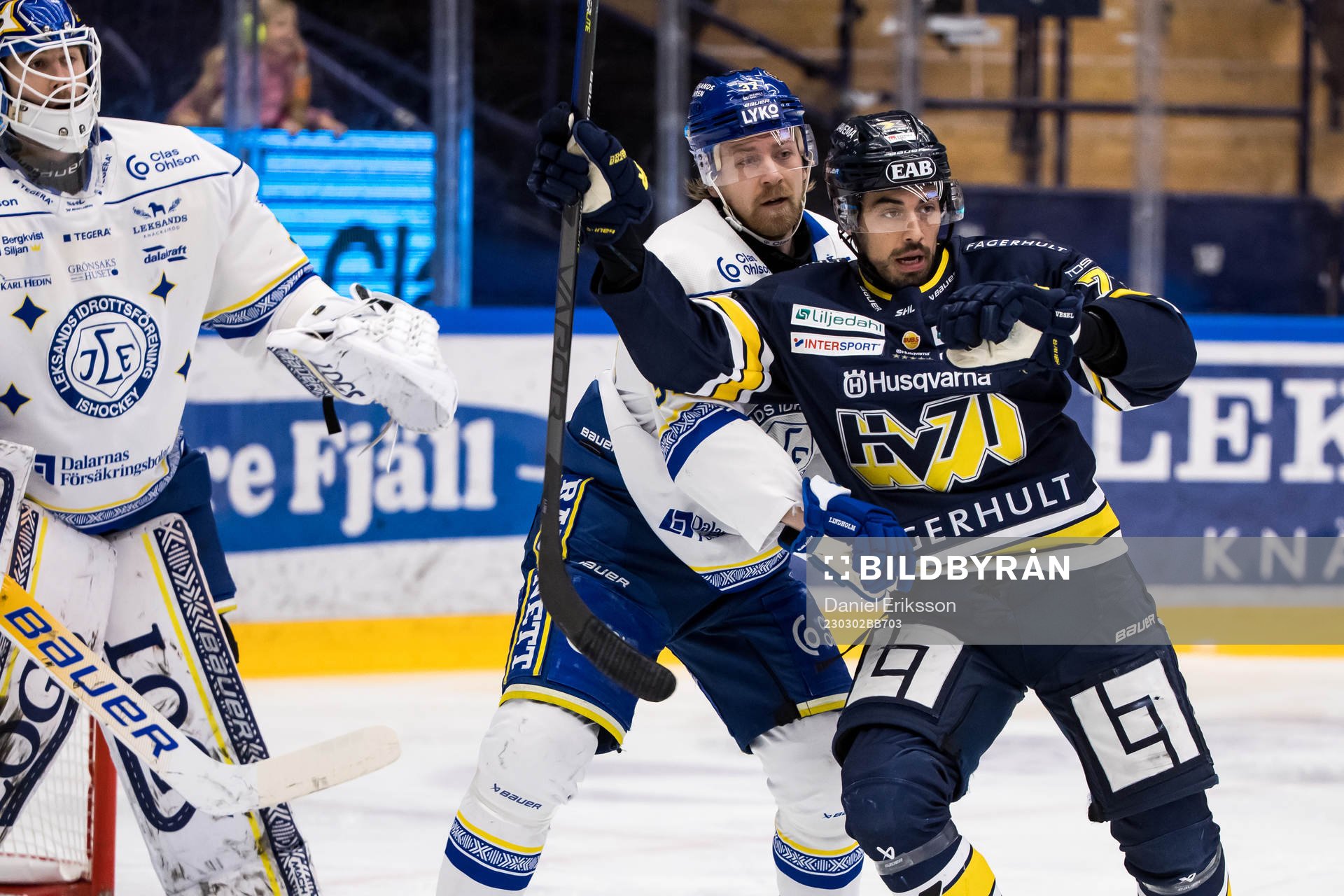 Leksands Anton Lindholm och HV71s Tyler Vesel