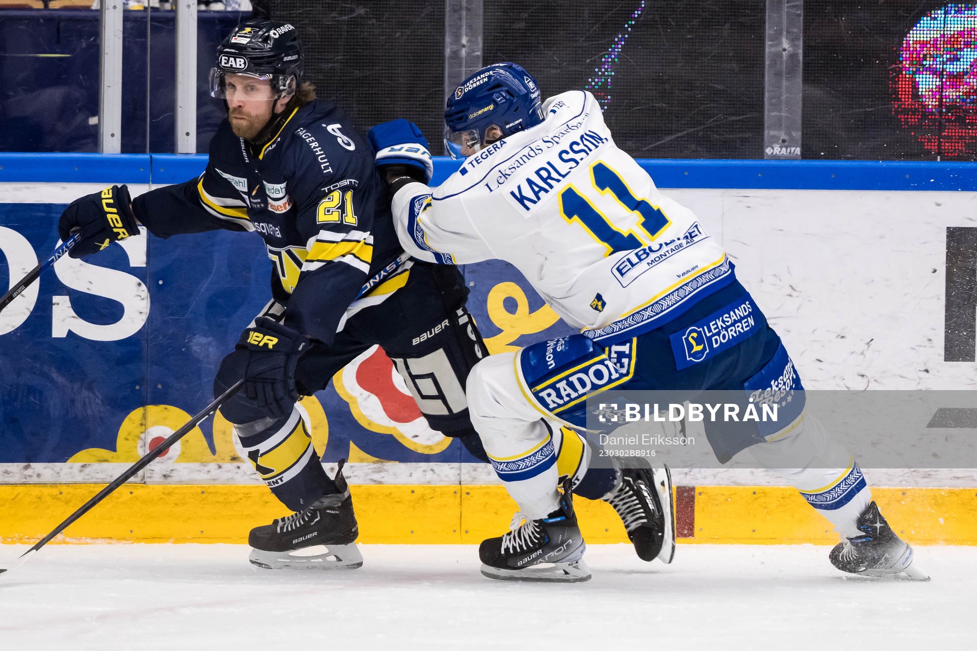 HV71s Mattias Tedenby och Leksands Martin Karlsson