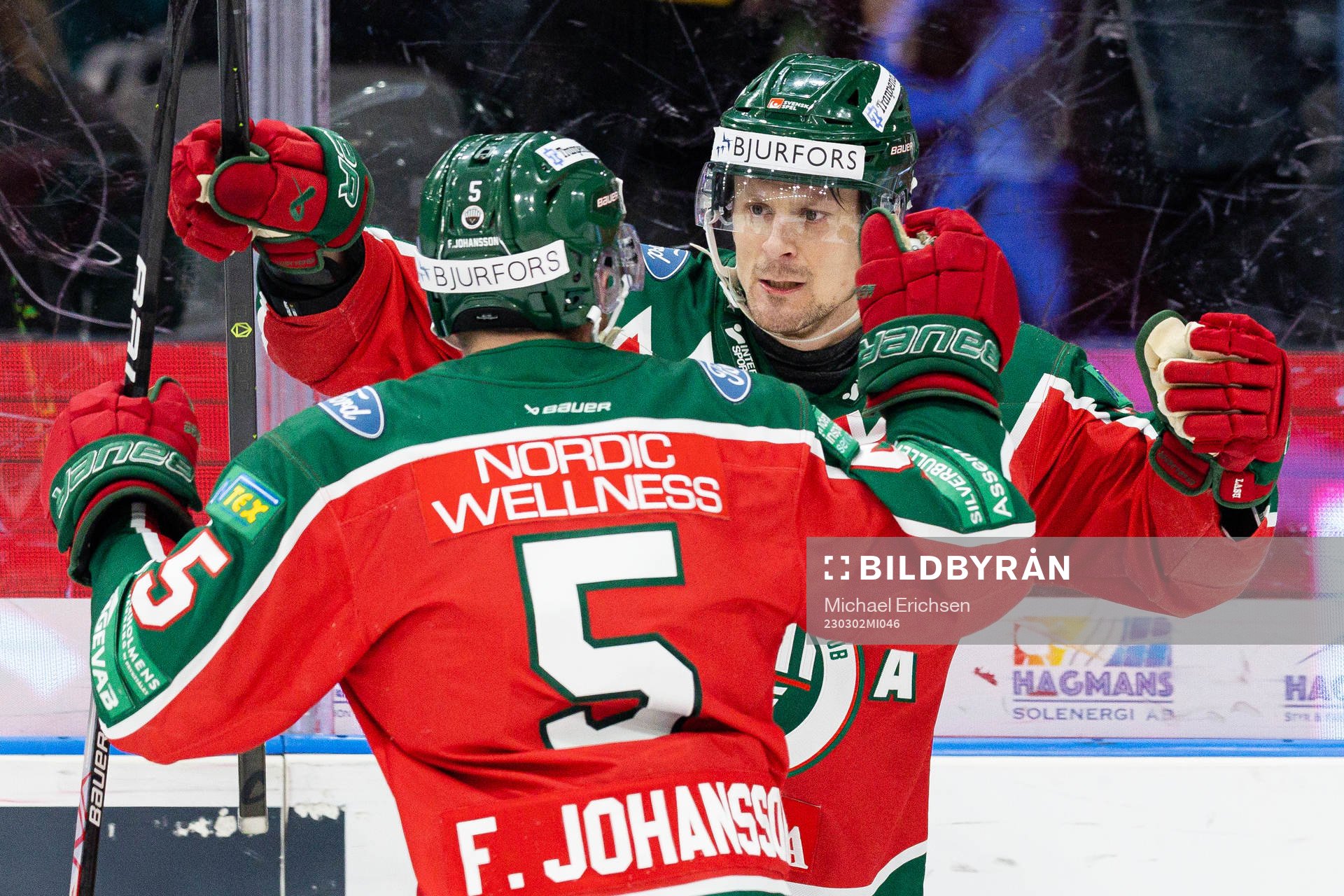 Frölundas Filip Johansson och Nicklas Lasu jublar