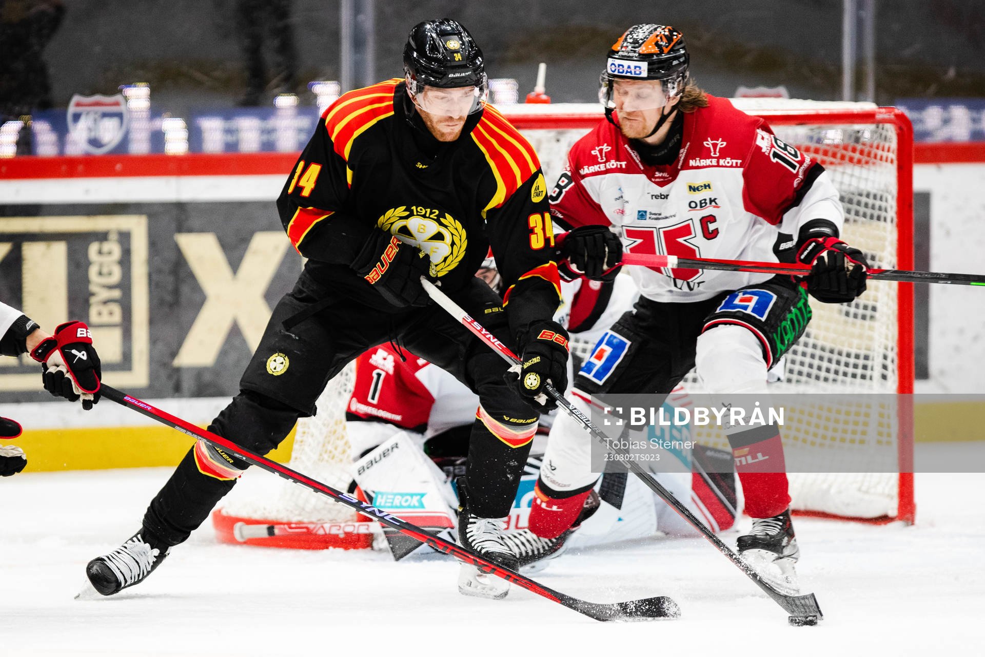 Brynäs Oscar Eklind och Örebros Rodrigo Abols