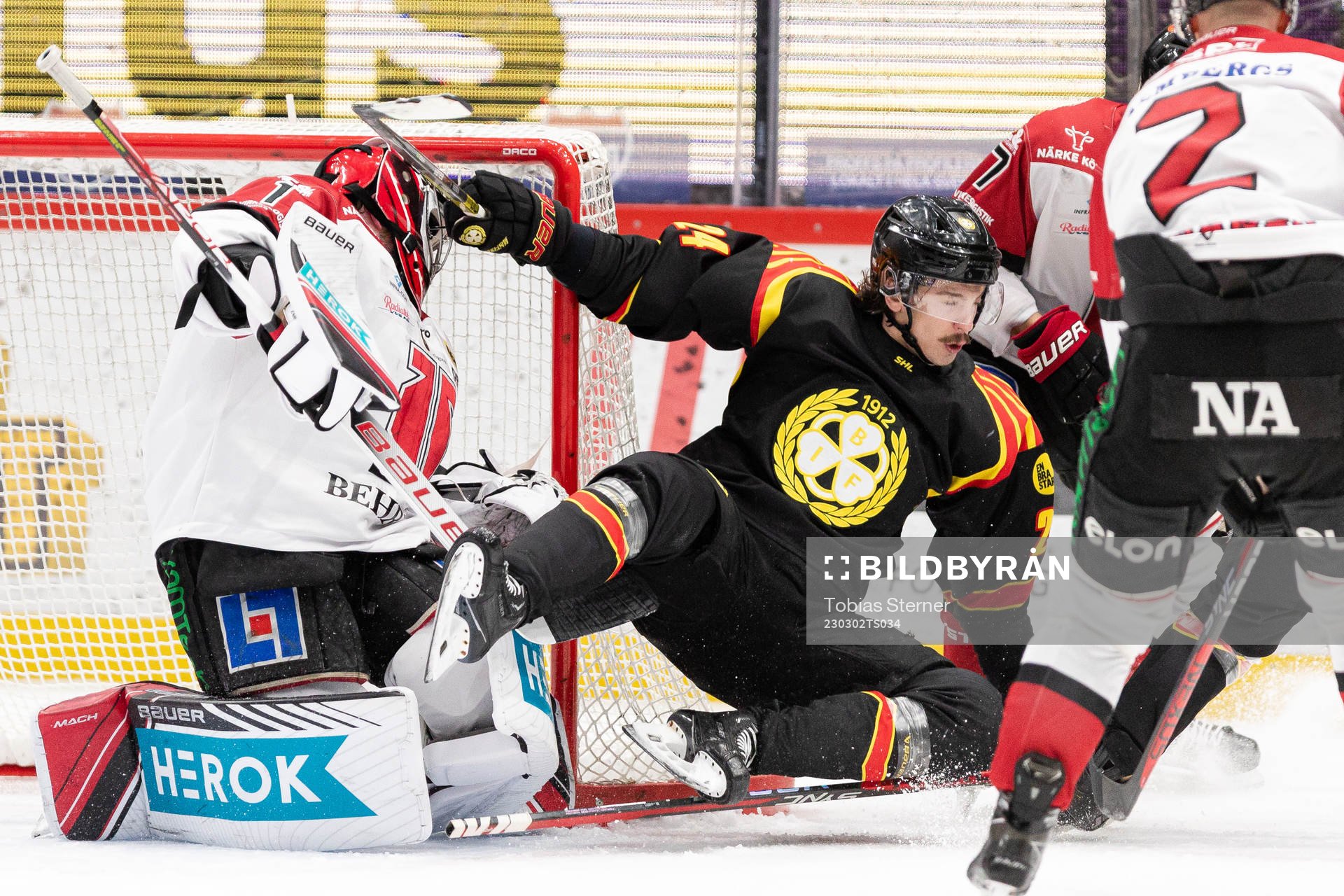 Örebros målvakt Jhonas Enroth och Brynäs Hannes