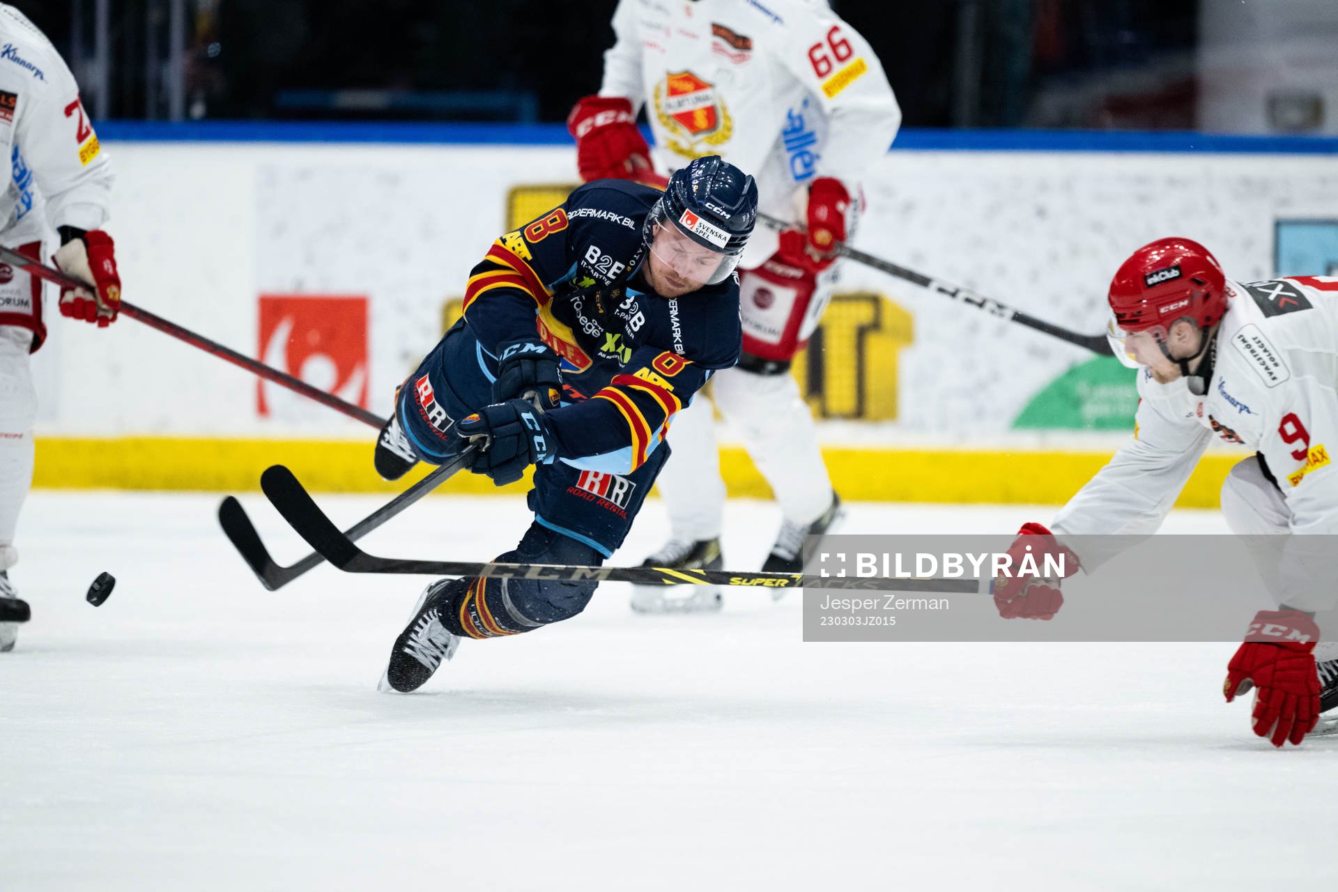 Djurgårdens Linus Arnesson och Almtunas Hampus Harlestam
