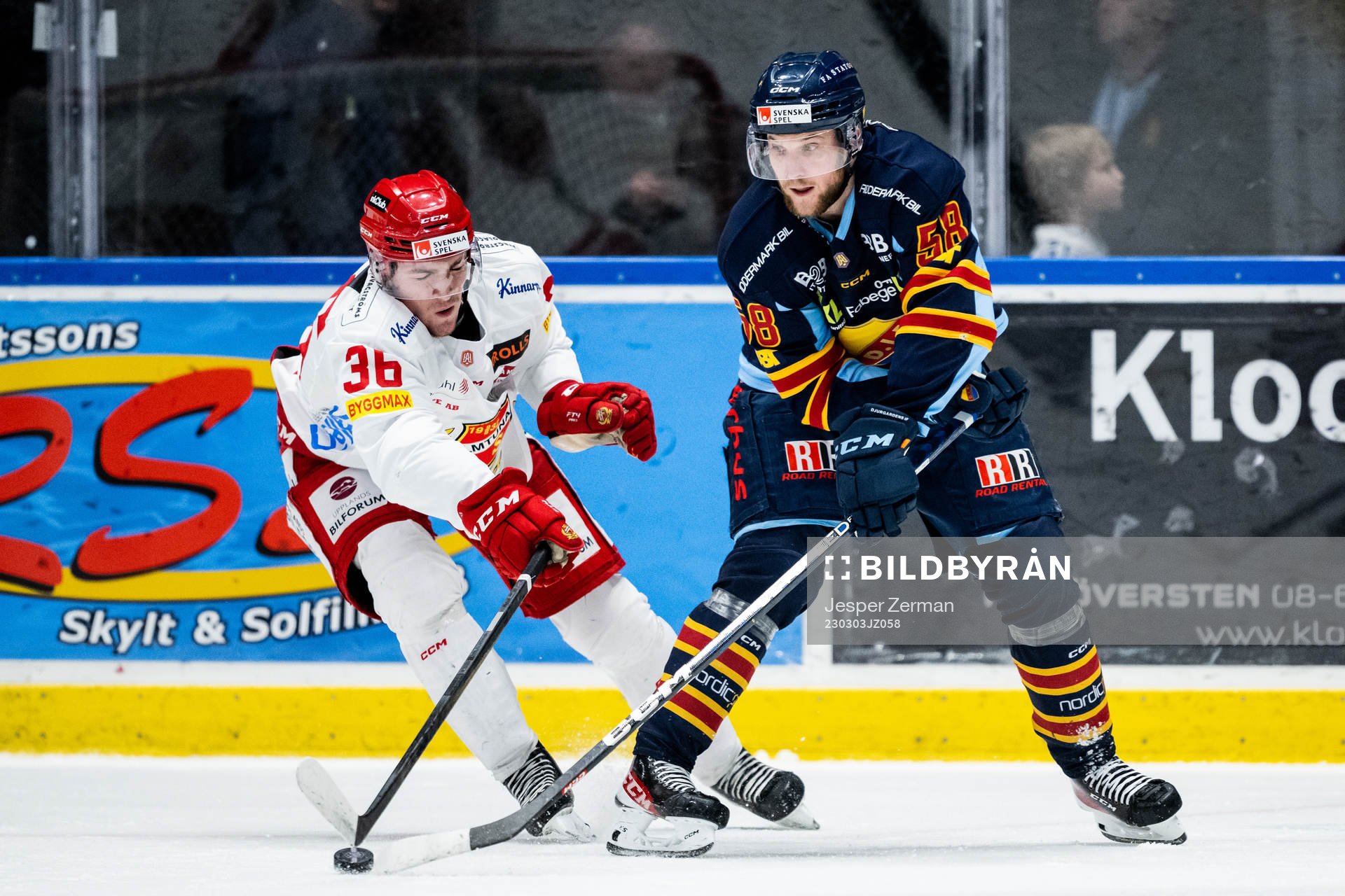Almtunas Olle Norberg och Djurgårdens Fredrik Forsberg