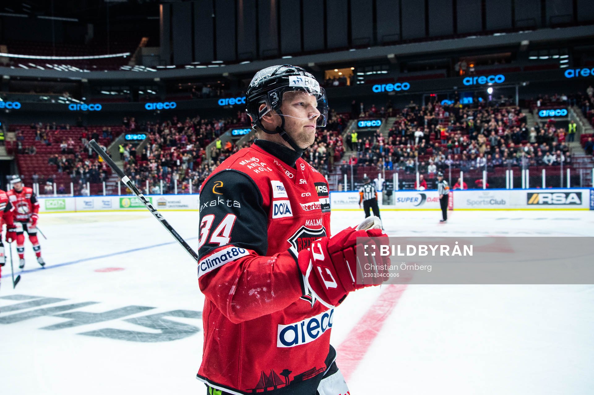 Malmö Redhawks Carl Söderberg jublar