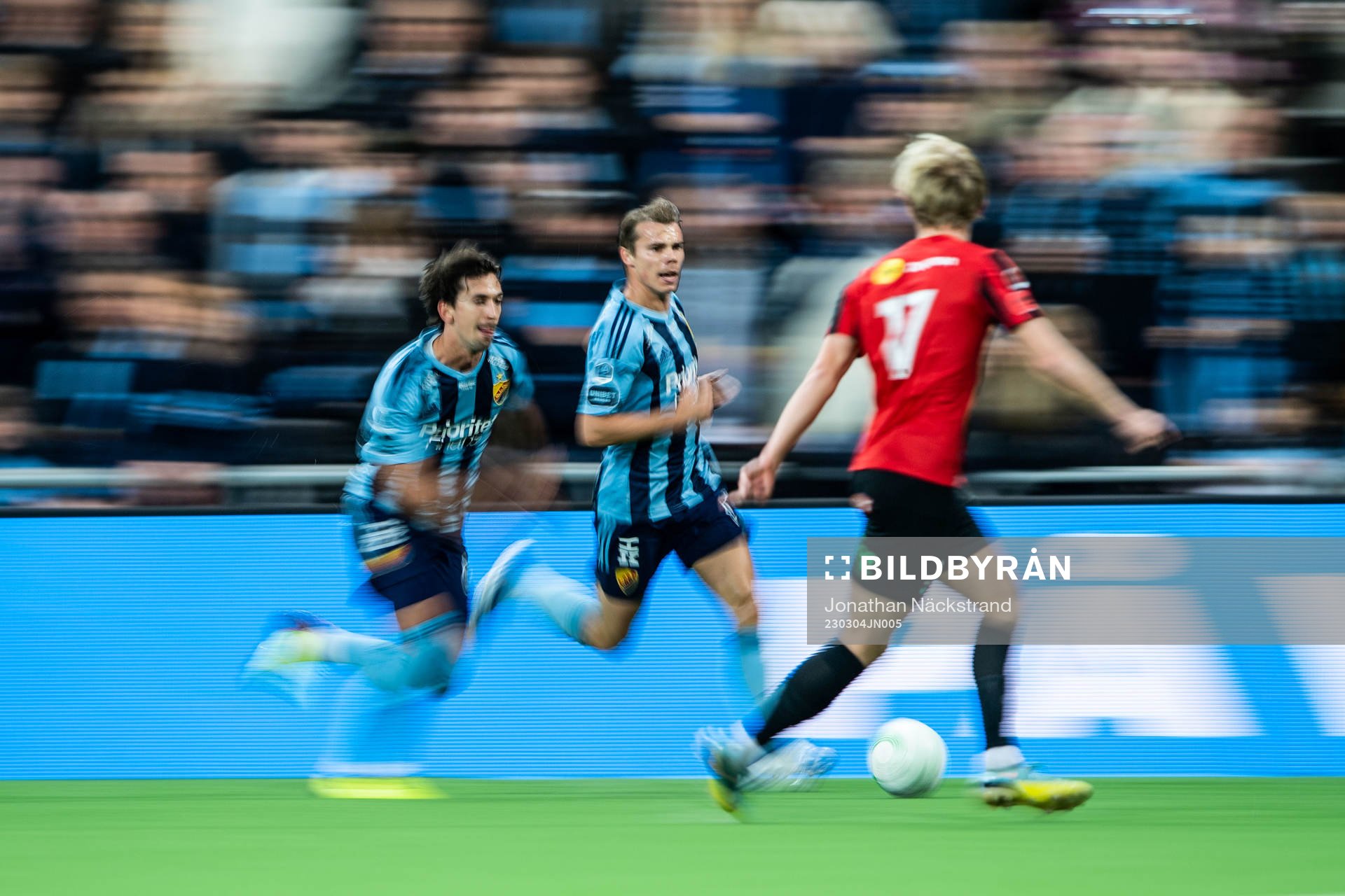 Djurgårdens Gustav Wikheim och Elias Andersson mot
