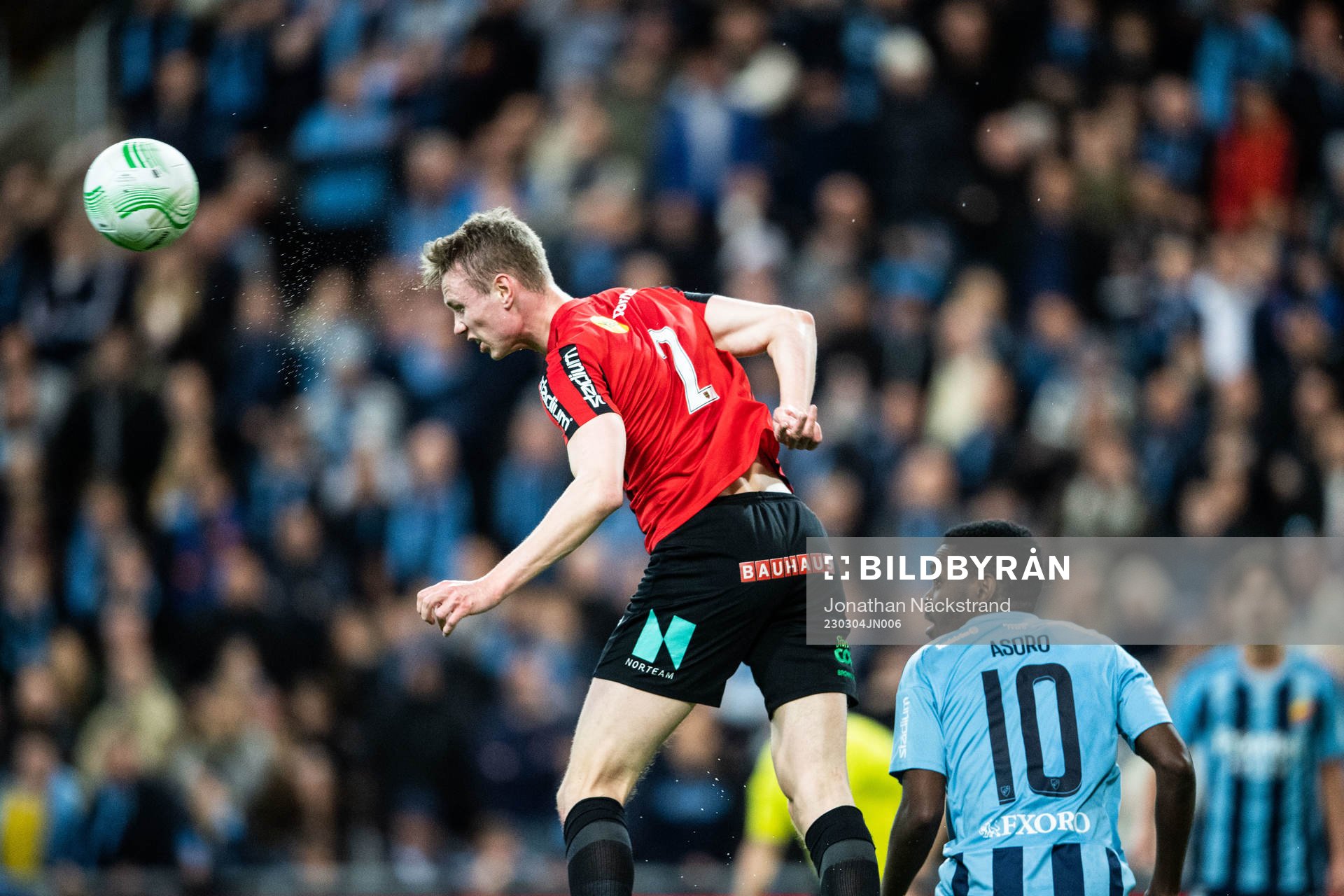 Brommapojkarnas Torbjörn Lysaker Heggem och Djurgårdens